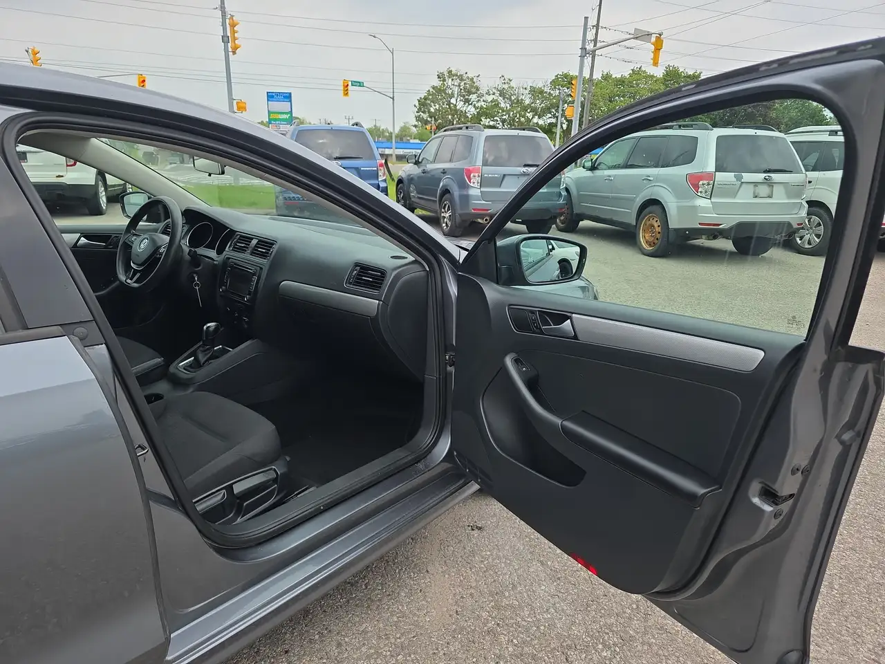 Volkswagen Jetta снимка Volkswagen Jetta