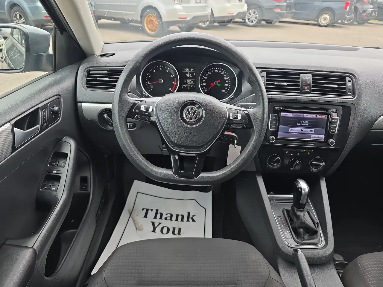 Volkswagen Jetta снимка Volkswagen Jetta