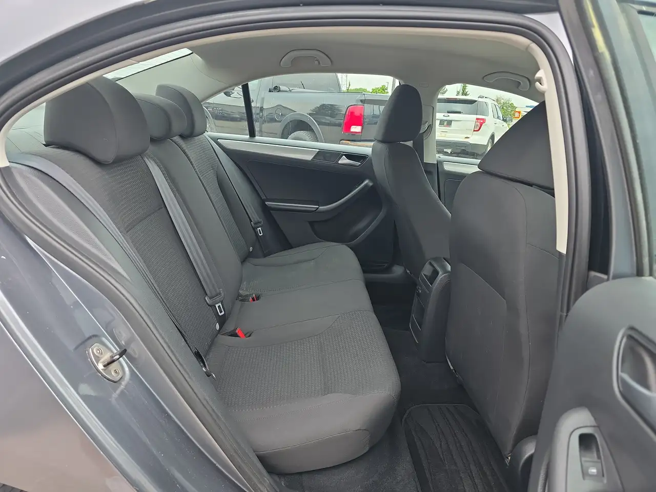 Volkswagen Jetta снимка Volkswagen Jetta