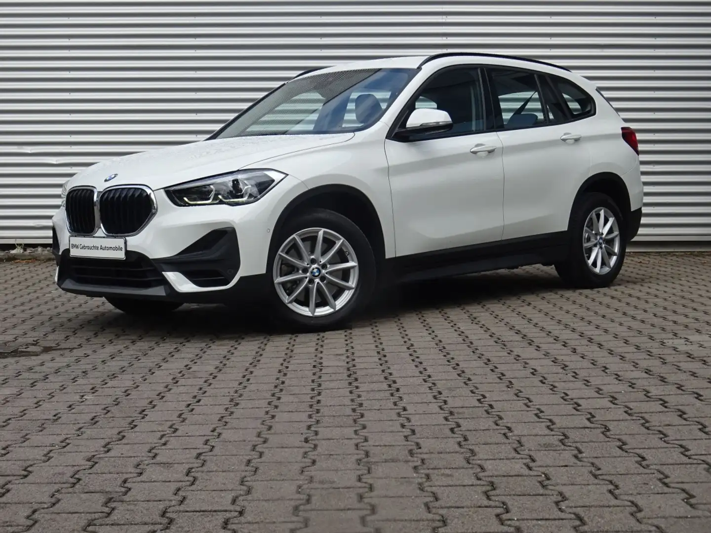 BMW X1 sDrive20i Advantage LED Parkassist LM SH PDC Weiß - 1