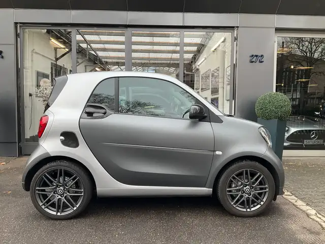 smart forTwo Turbo Panorama BRABUS Navi Sport Paket nur 24Tkm