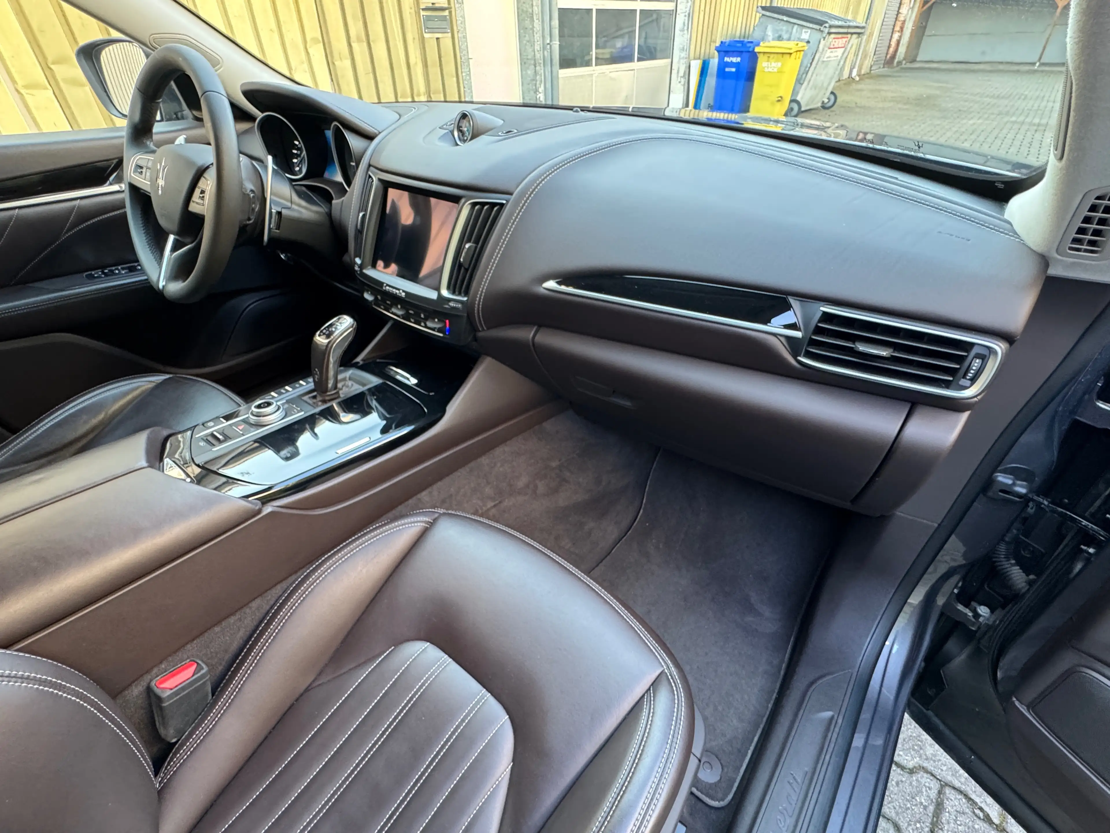 Maserati Levante Diesel V6 GranLusso*DAB*21zoll*Voll-Leder — photo 14