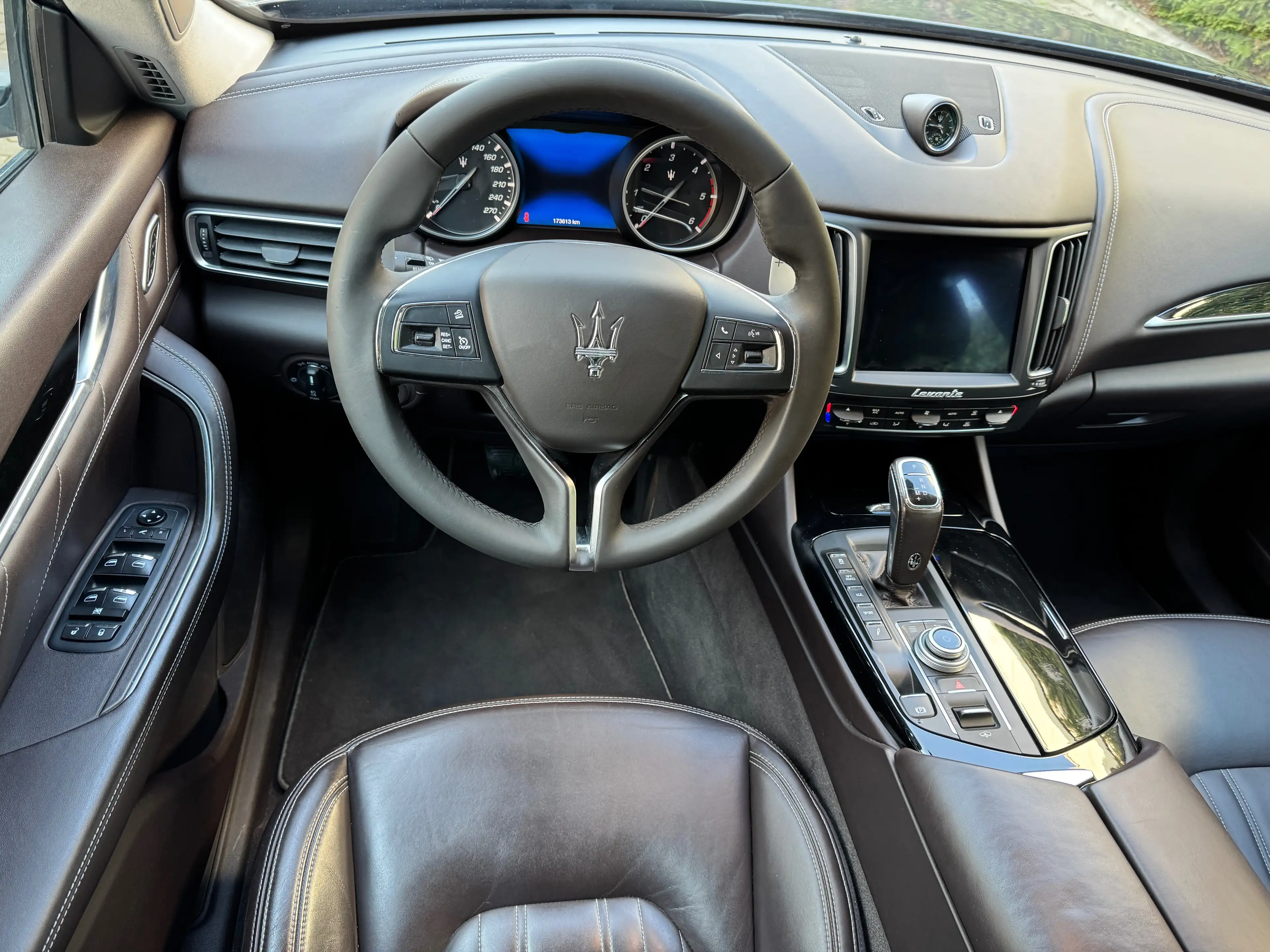 Maserati Levante Diesel V6 GranLusso*DAB*21zoll*Voll-Leder — photo 13
