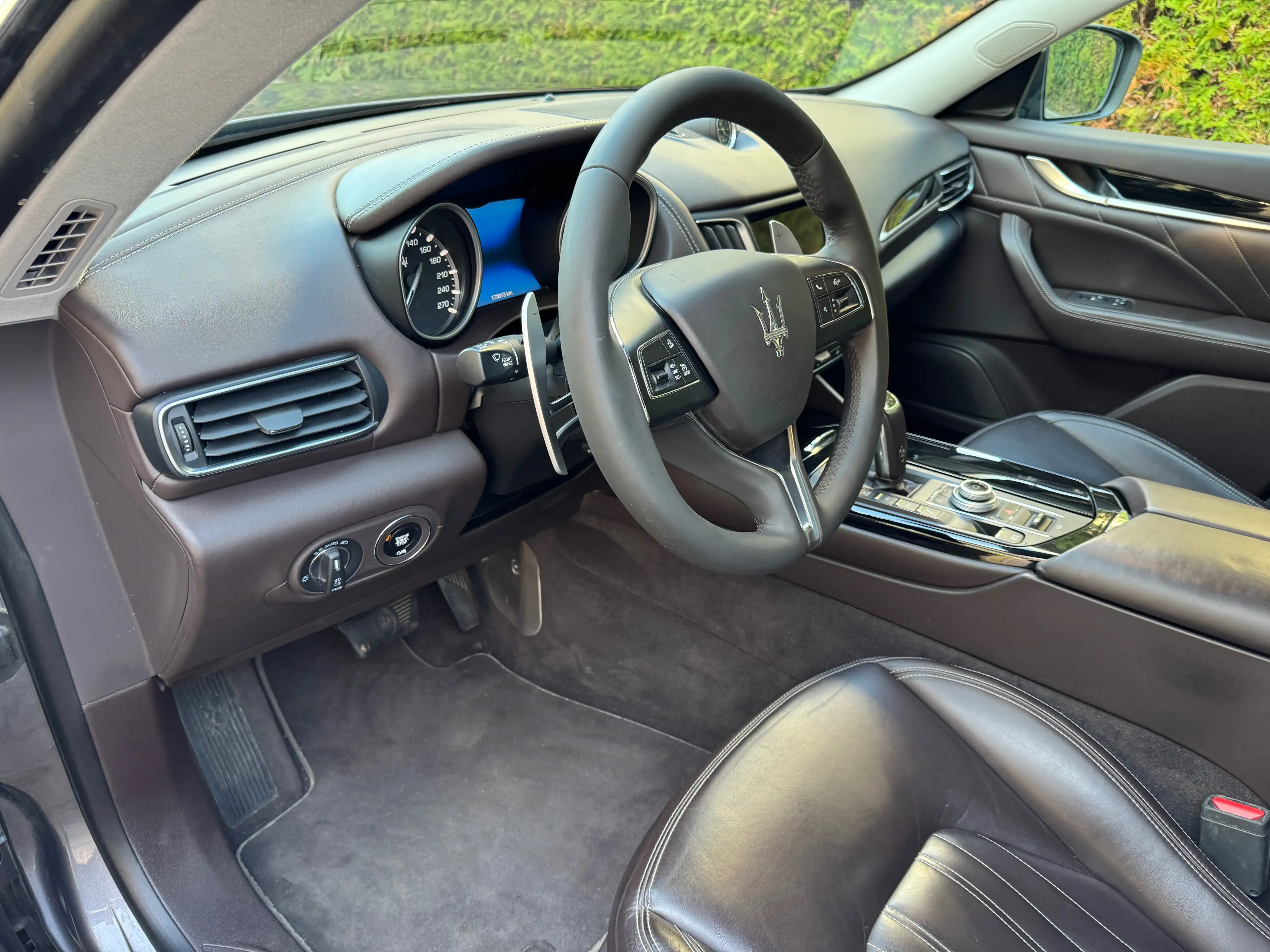 Maserati Levante Diesel V6 GranLusso*DAB*21zoll*Voll-Leder — photo 12