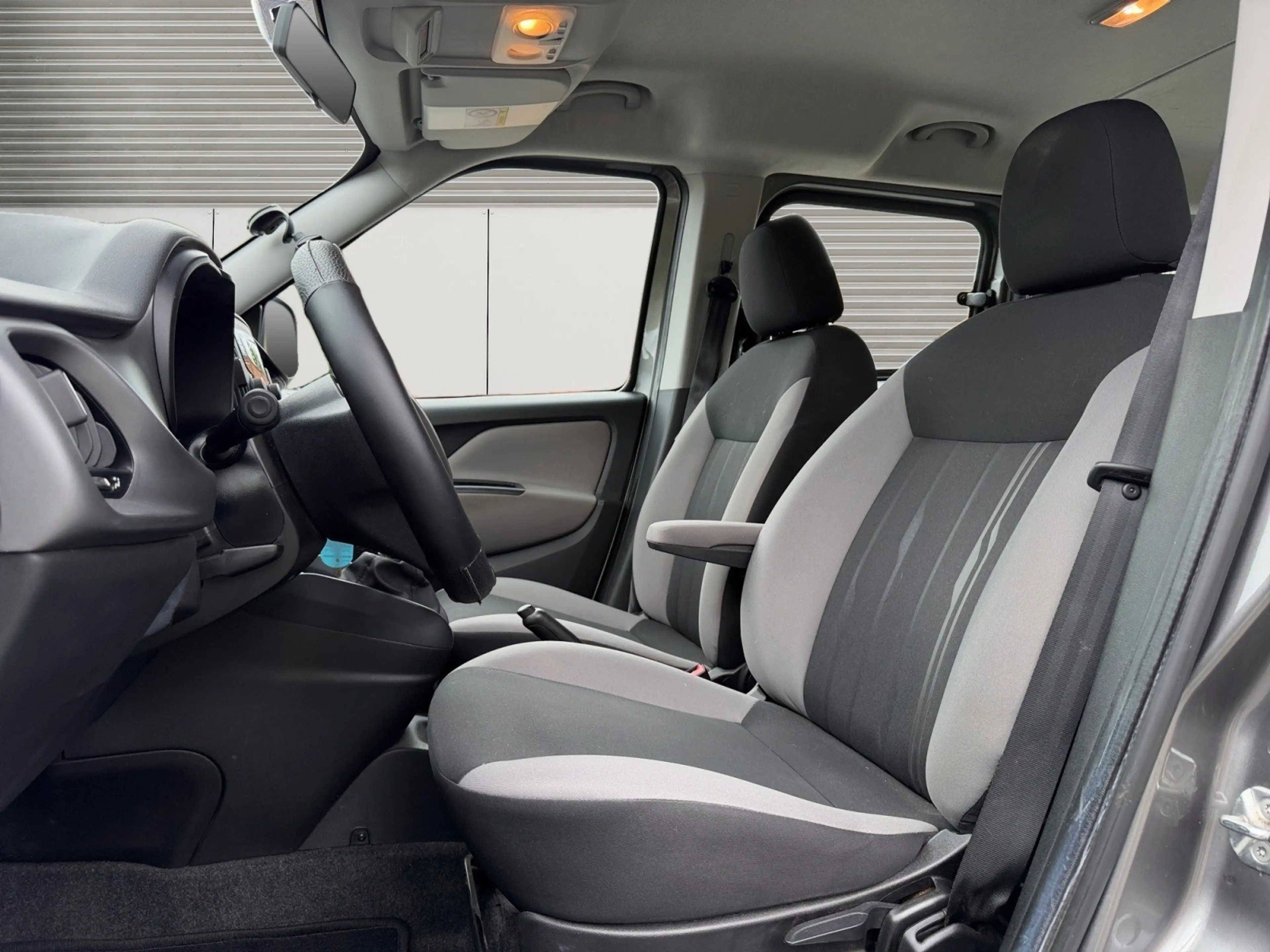 Fiat Doblo Doblo 1.4i / GARANTIE / AIRCO / — photo 9