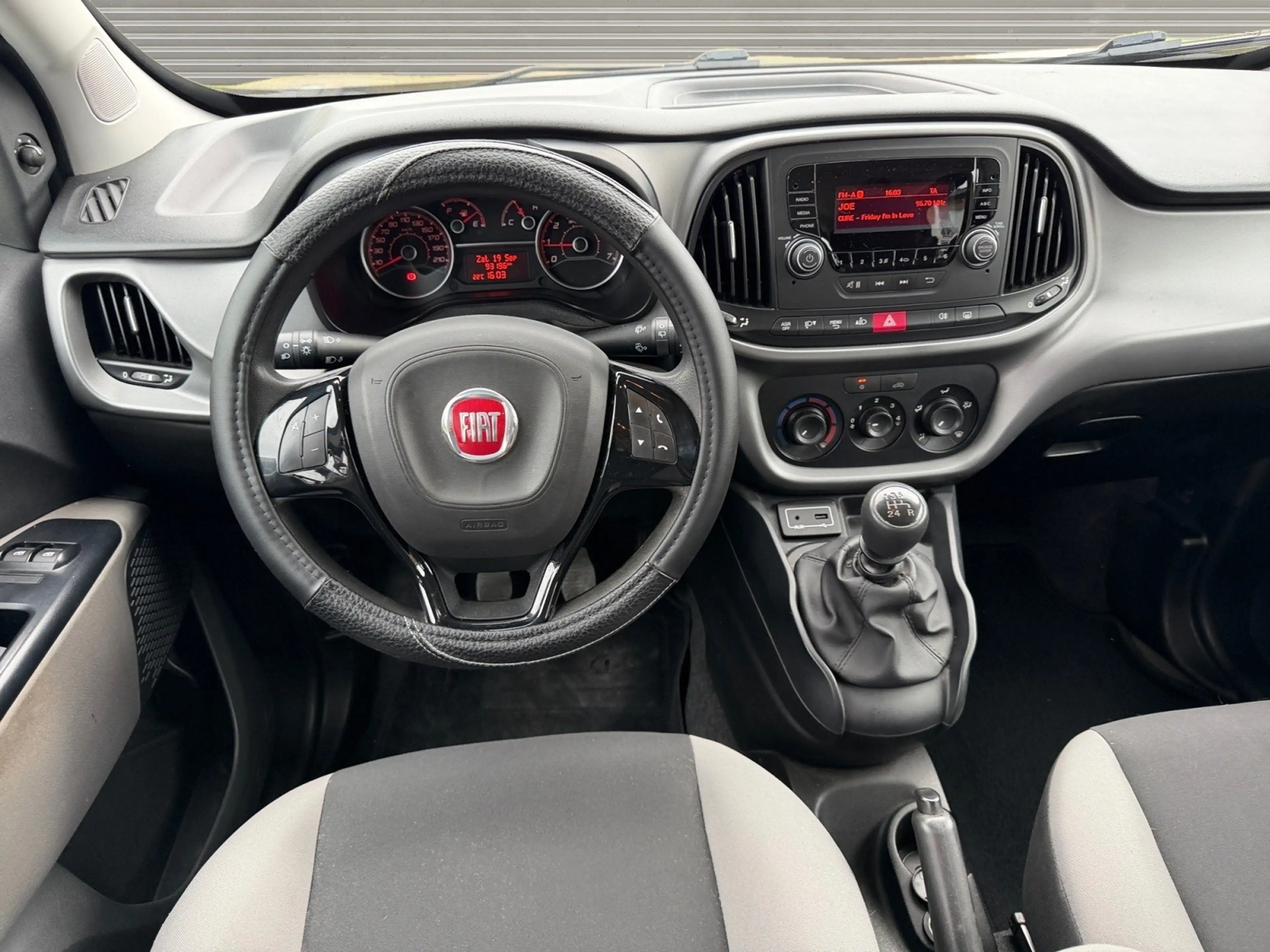 Fiat Doblo Doblo 1.4i / GARANTIE / AIRCO / — photo 13