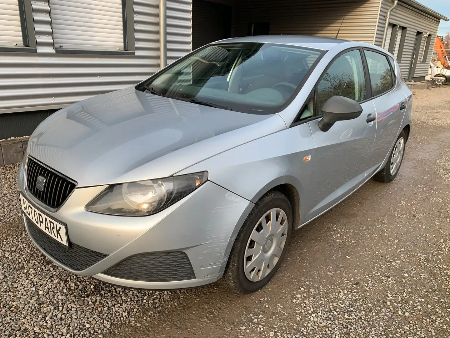 SEAT Ibiza Lim. Reference*Klima*4 Tür* Grau - 1