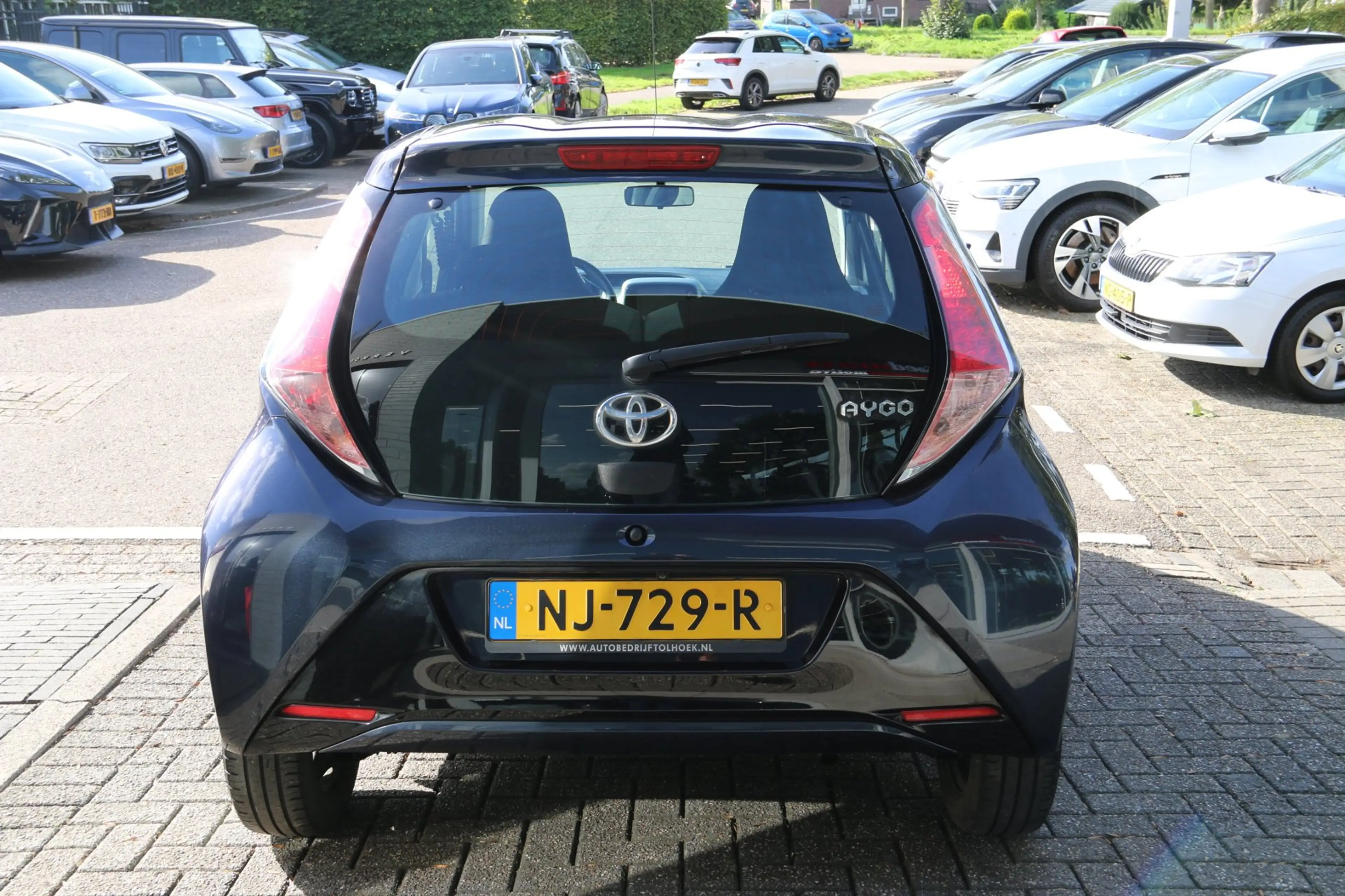 Toyota Aygo 1.0 VVT-i x-play AIRCO NL-AUTO NAP! — photo 6