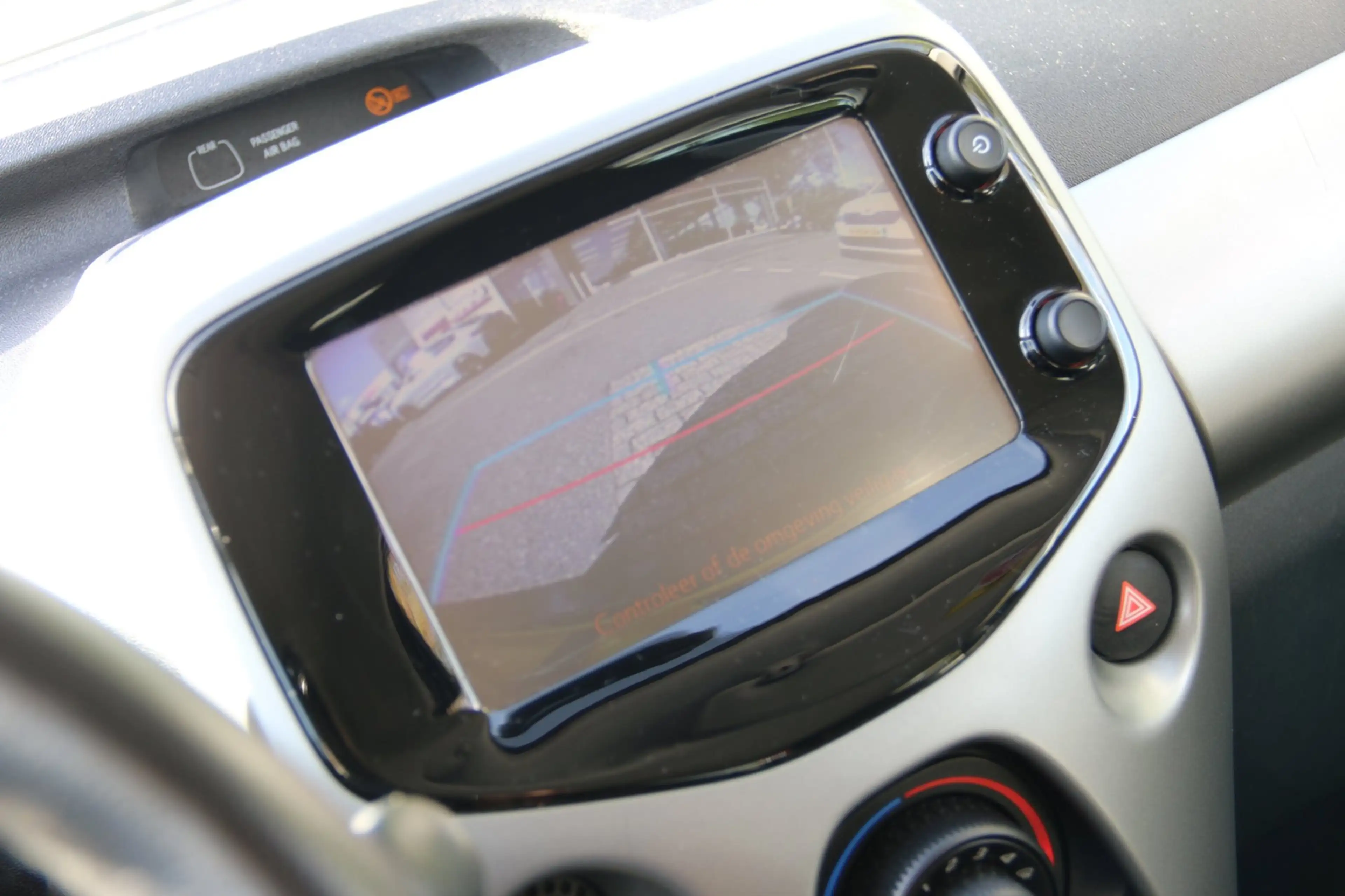 Toyota Aygo 1.0 VVT-i x-play AIRCO NL-AUTO NAP! — photo 9
