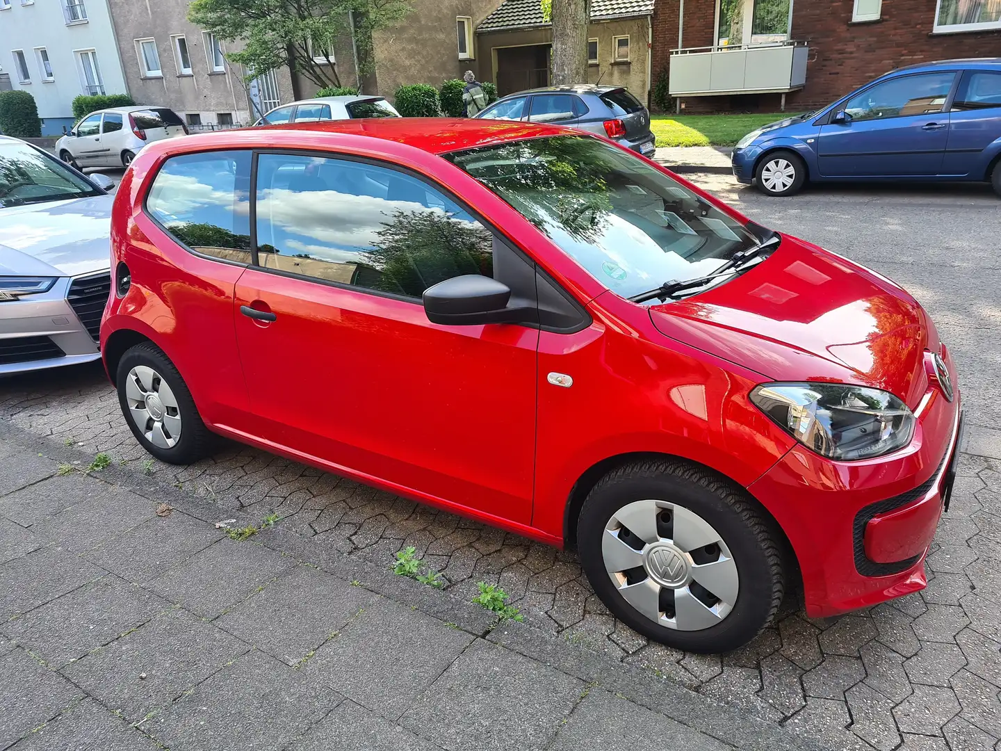 Volkswagen up! up! move up! Rot - 2