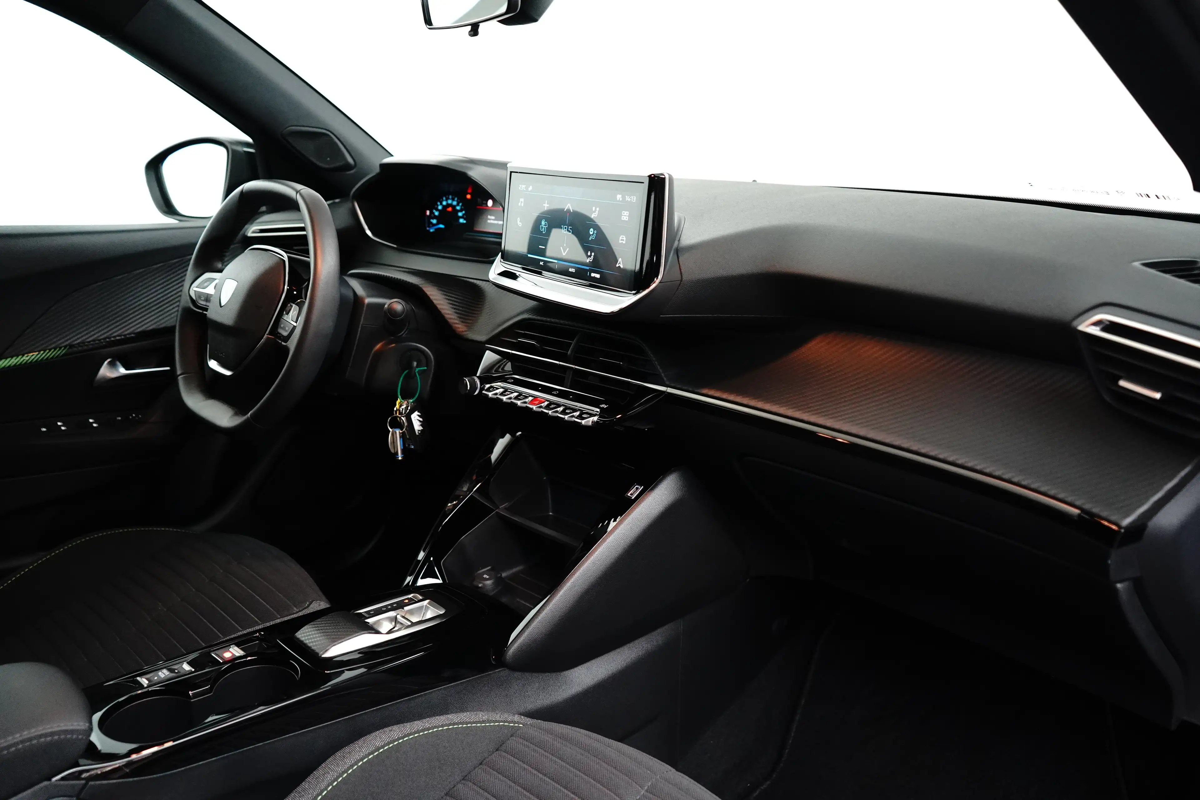 Peugeot e-2008 EV Active 50 kWh — photo 7