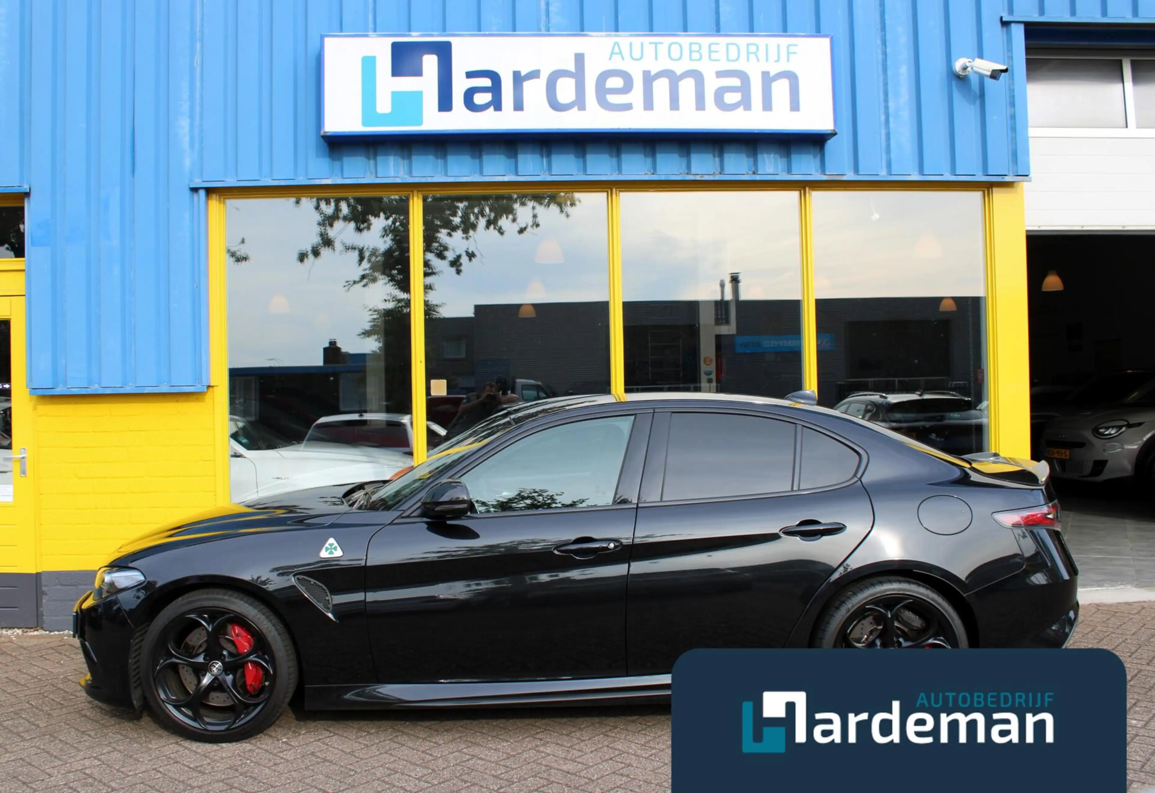 Alfa Romeo Giulia 2.9 V6 Quadrifoglio H/K Driver assist. — photo 4