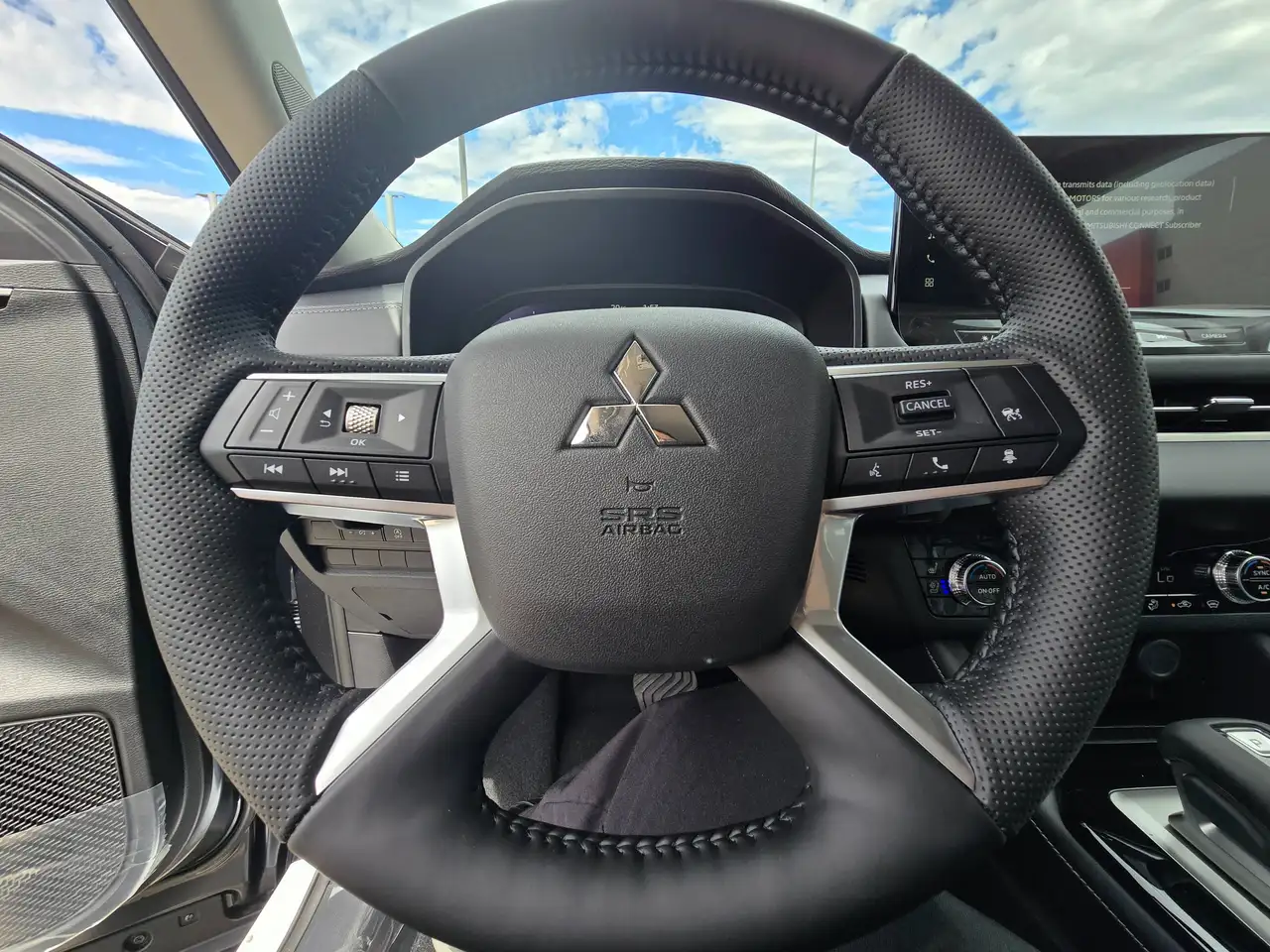 Mitsubishi Outlander fotografie Mitsubishi Outlander