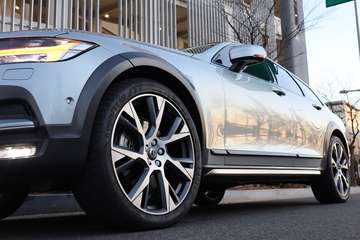 2.0 D5 AWD Pro Geartronic