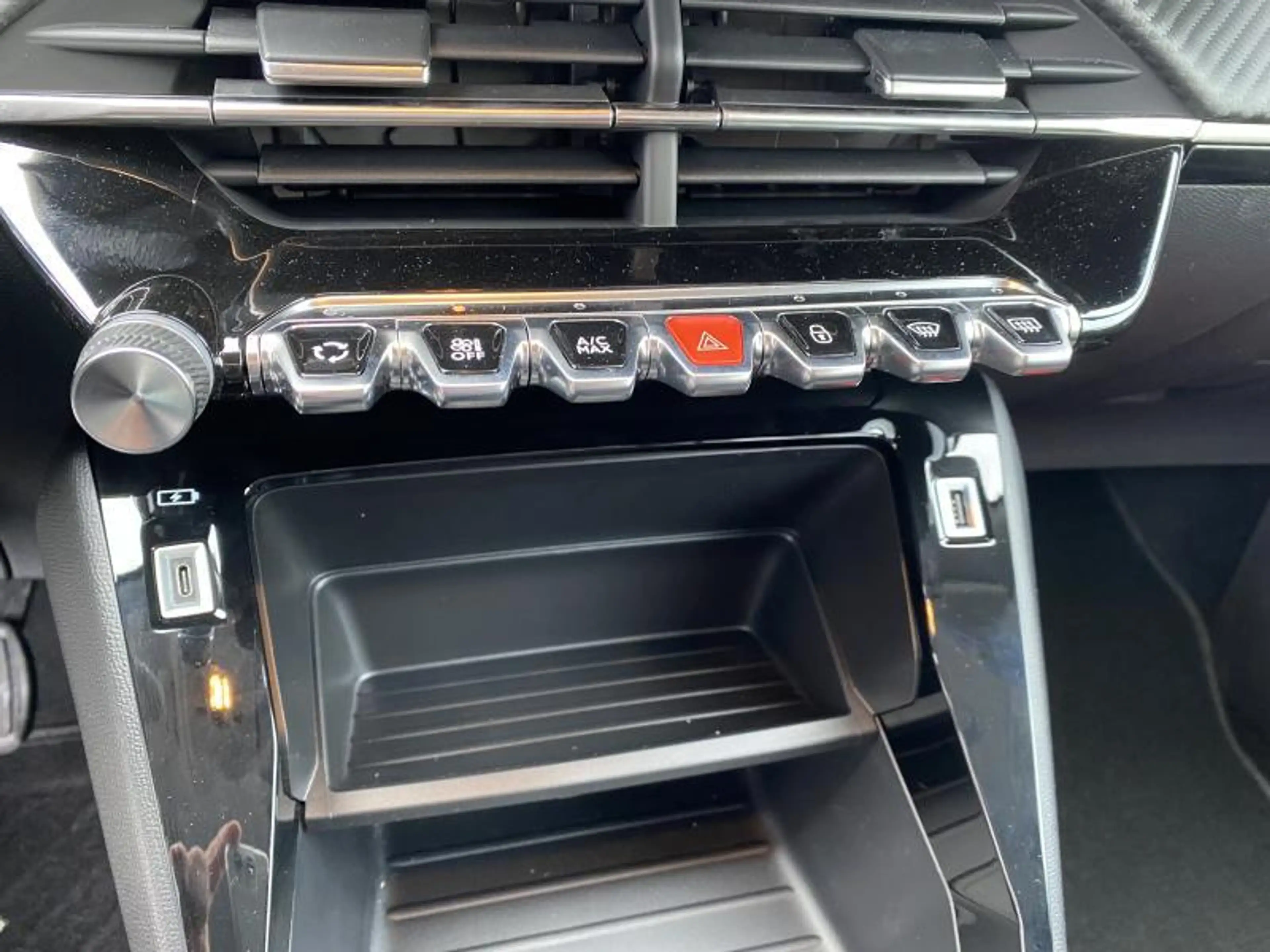 Peugeot 2008 ACTIVE PACK — photo 10