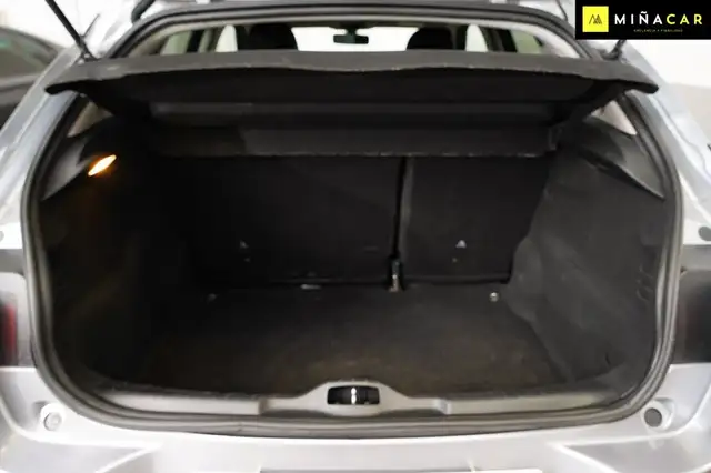 Citroen C4 Cactus view 20