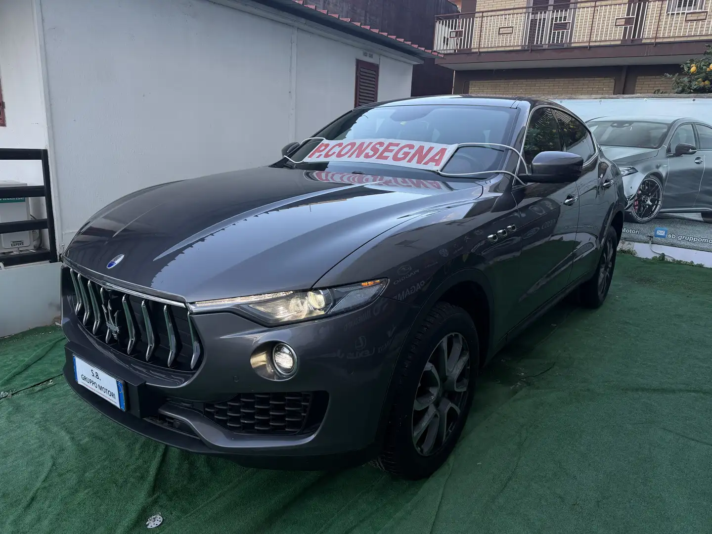 Maserati Levante GRANLUSSO 3.0 V6 250cv FULL OPTIONAL LEGGI TUTTO! Gris - 2