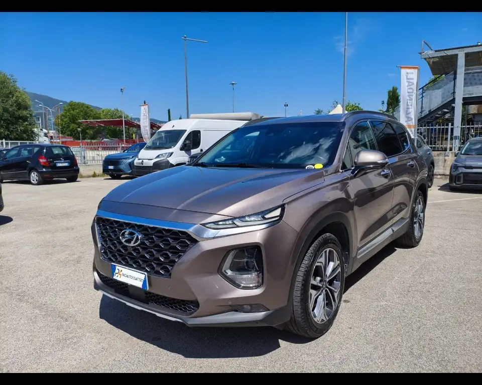 Hyundai SANTA FE