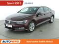 Volkswagen Passat 2.0 TDI Highline BM Aut.*NAVI*LED*ACC*CAM* Rot - thumbnail 1