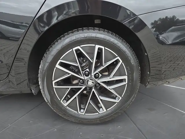 Skoda Octavia view 15