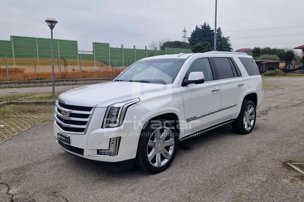 2018 Cadillac ESCALADE