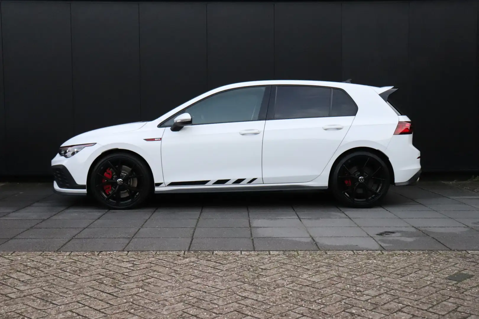 Volkswagen Golf GTI 2.0 TSI Clubsport | PANO-DAK | CAMERA | ALCANTARA Wit - 2