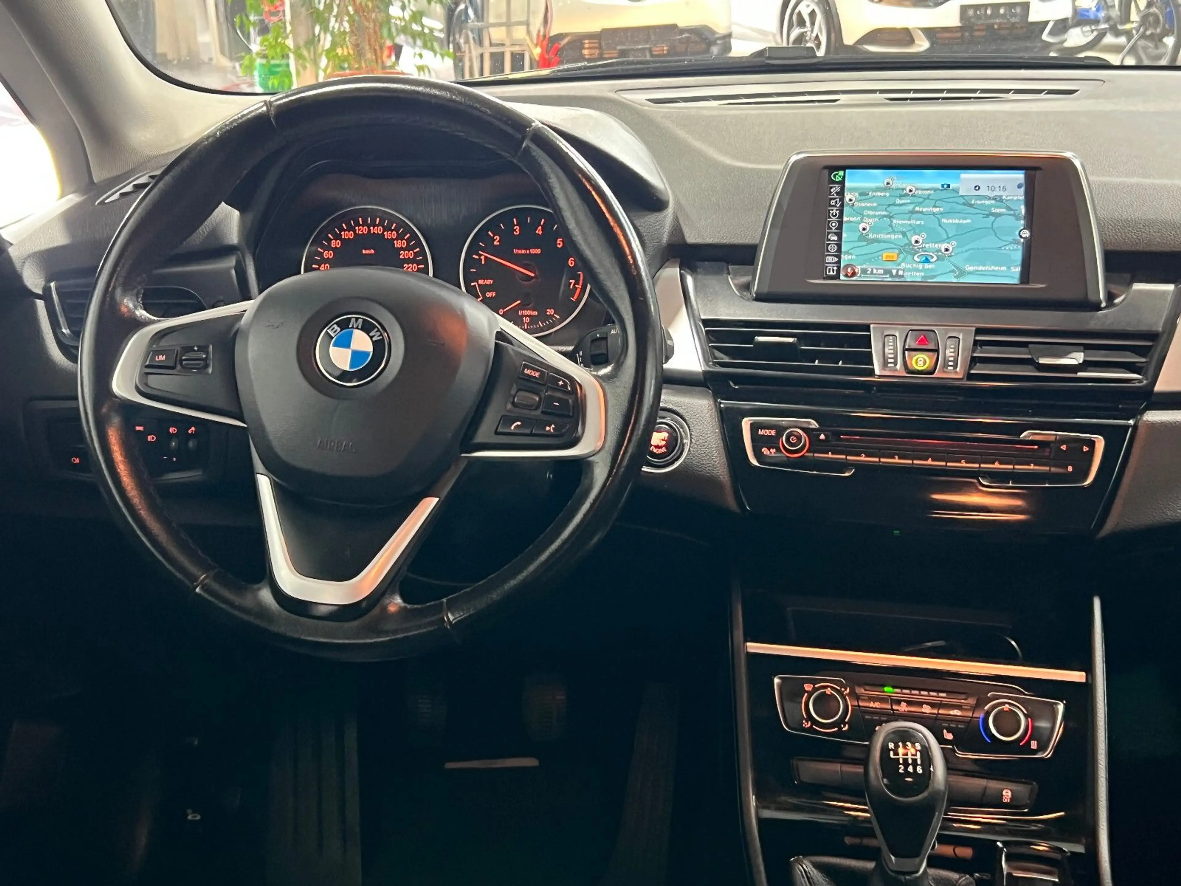 BMW 216 **Navi*SHZ*PDC*BT** — photo 12