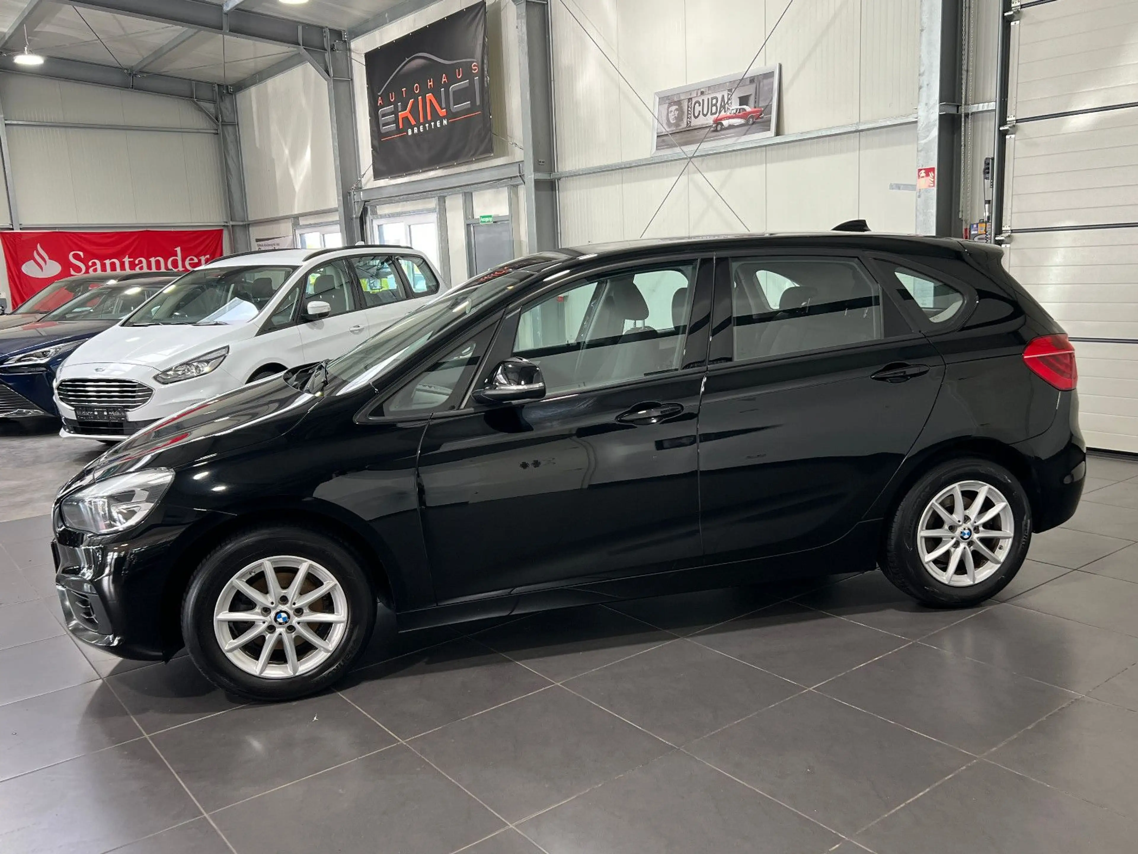BMW 216 **Navi*SHZ*PDC*BT** — photo 3