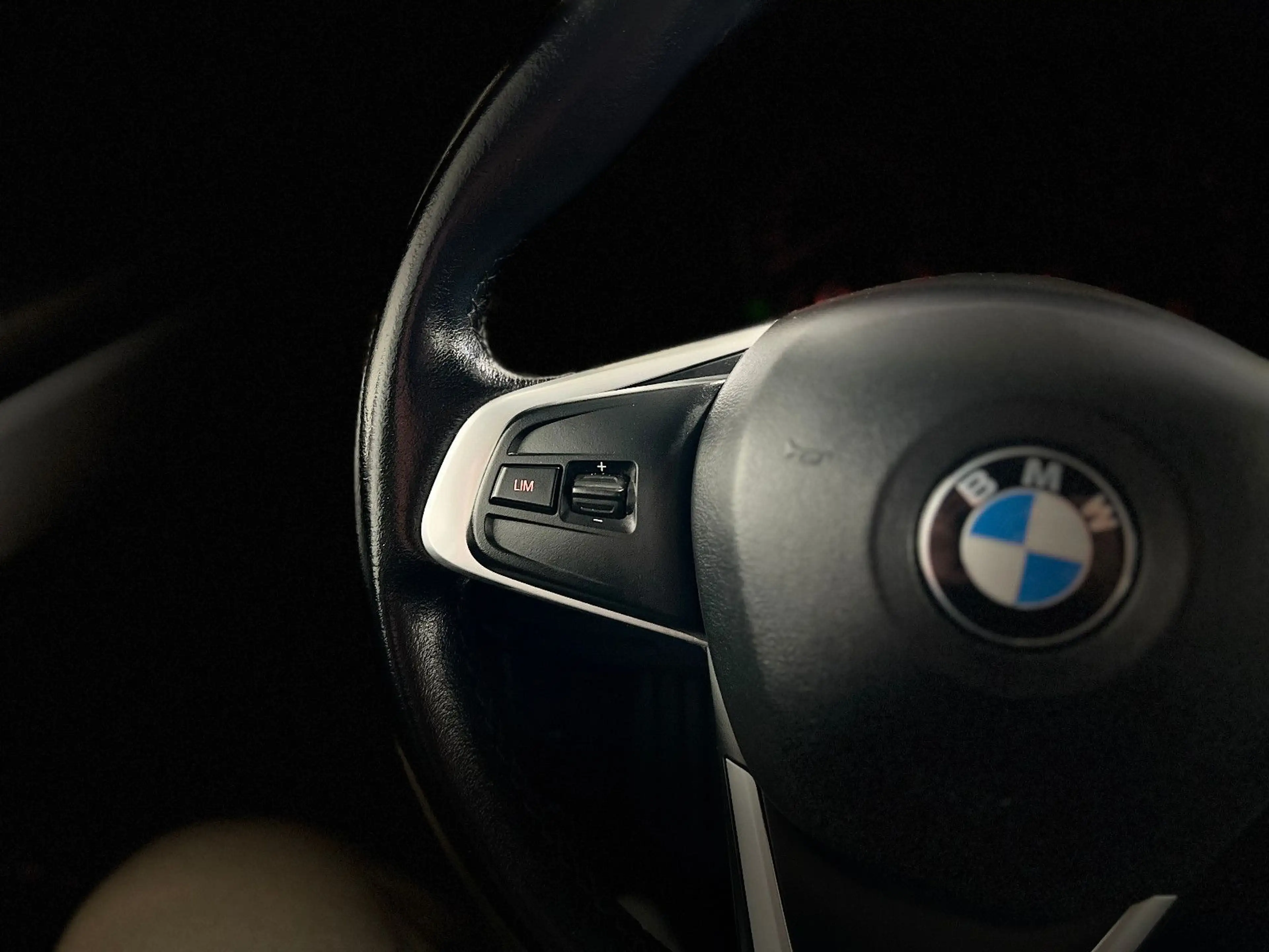 BMW 216 **Navi*SHZ*PDC*BT** — photo 14