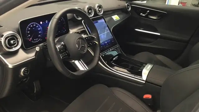 Mercedes-Benz C-Class view 6