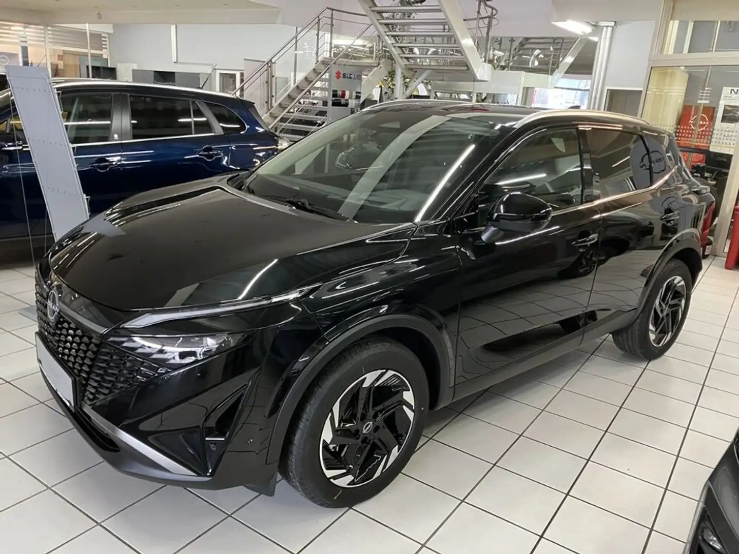 Nissan Qashqai 1,5T e-Power N-Connecta+ Metallic Schwarz - 2