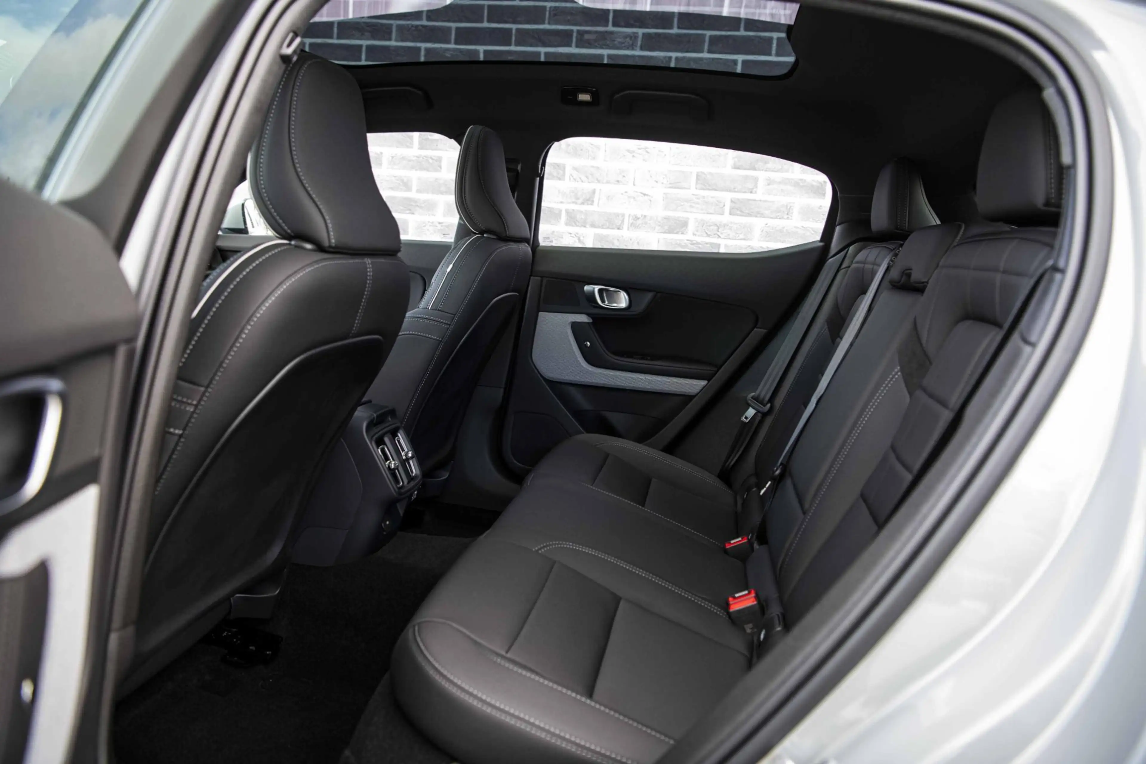 Polestar 2 Long Range Single Motor Prime 82 kWh | Pilot assis — photo 8
