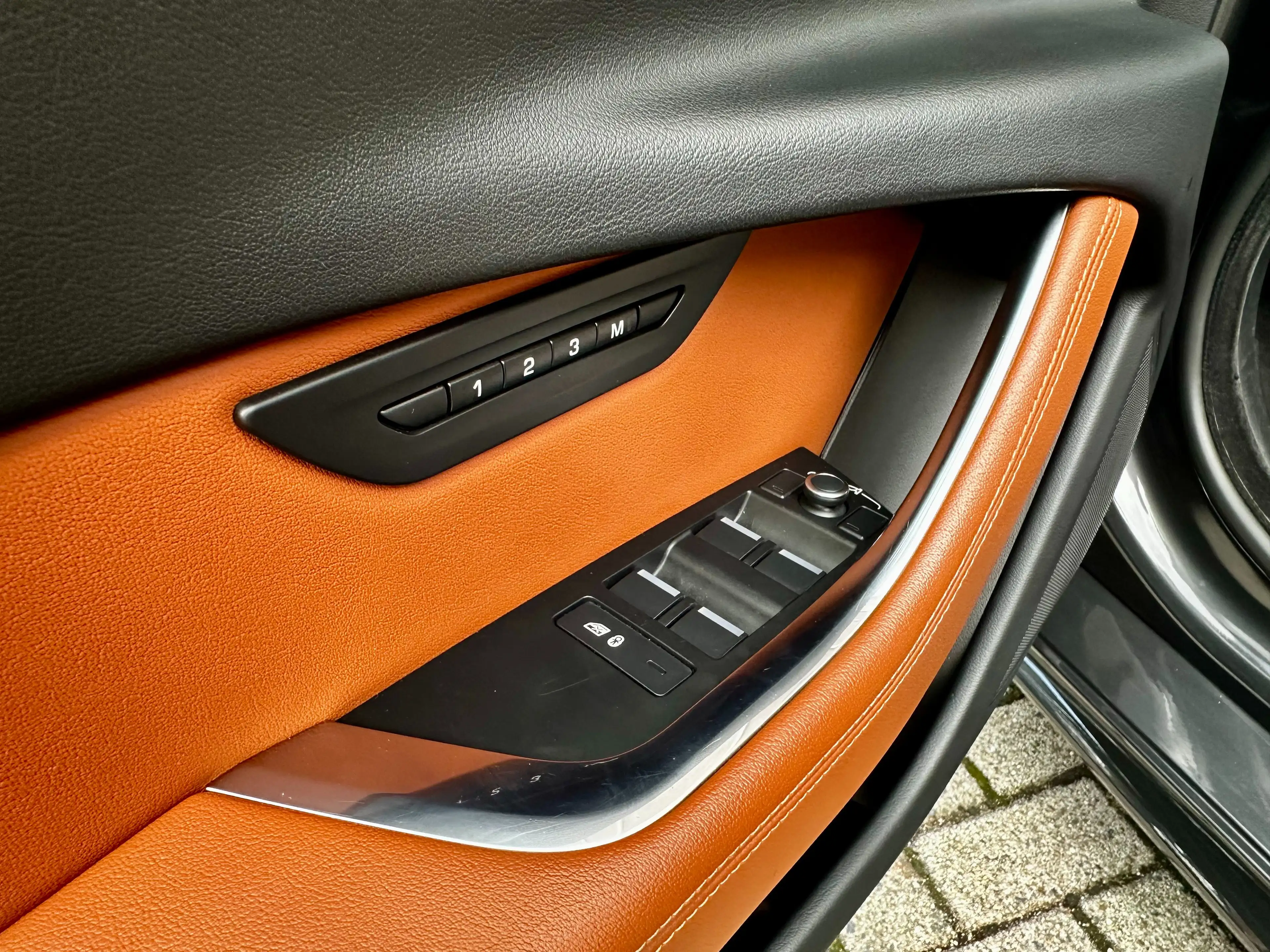 Jaguar XE XE 2.0 T P250 R-Dynamic SE/GARANTIE 12 MOIS — photo 10