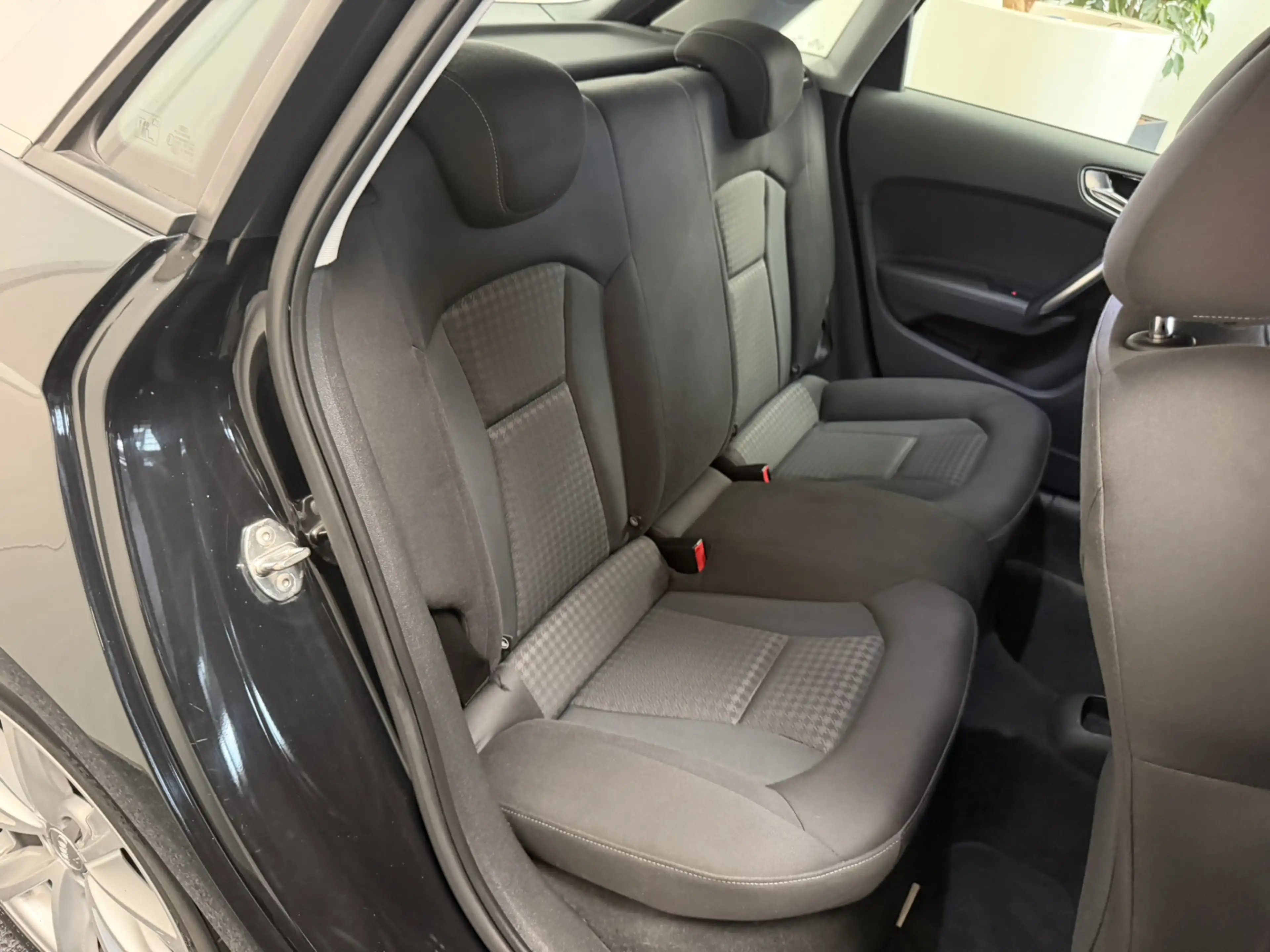 Audi A1 SPORTBACK 1.4 TFSI PROLINE S CRUISE CONTROL CLIMAT — photo 18