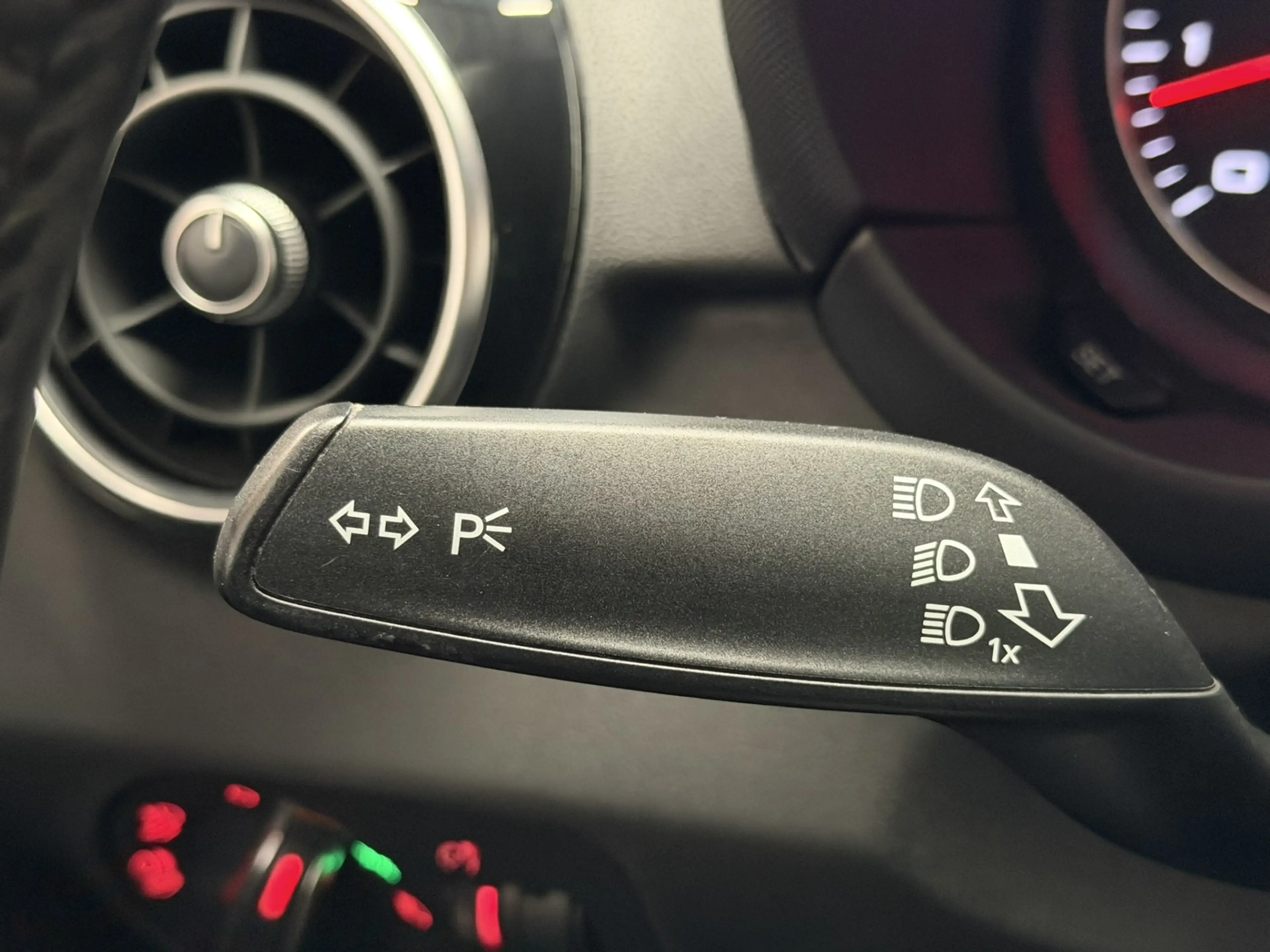 Audi A1 SPORTBACK 1.4 TFSI PROLINE S CRUISE CONTROL CLIMAT — photo 35