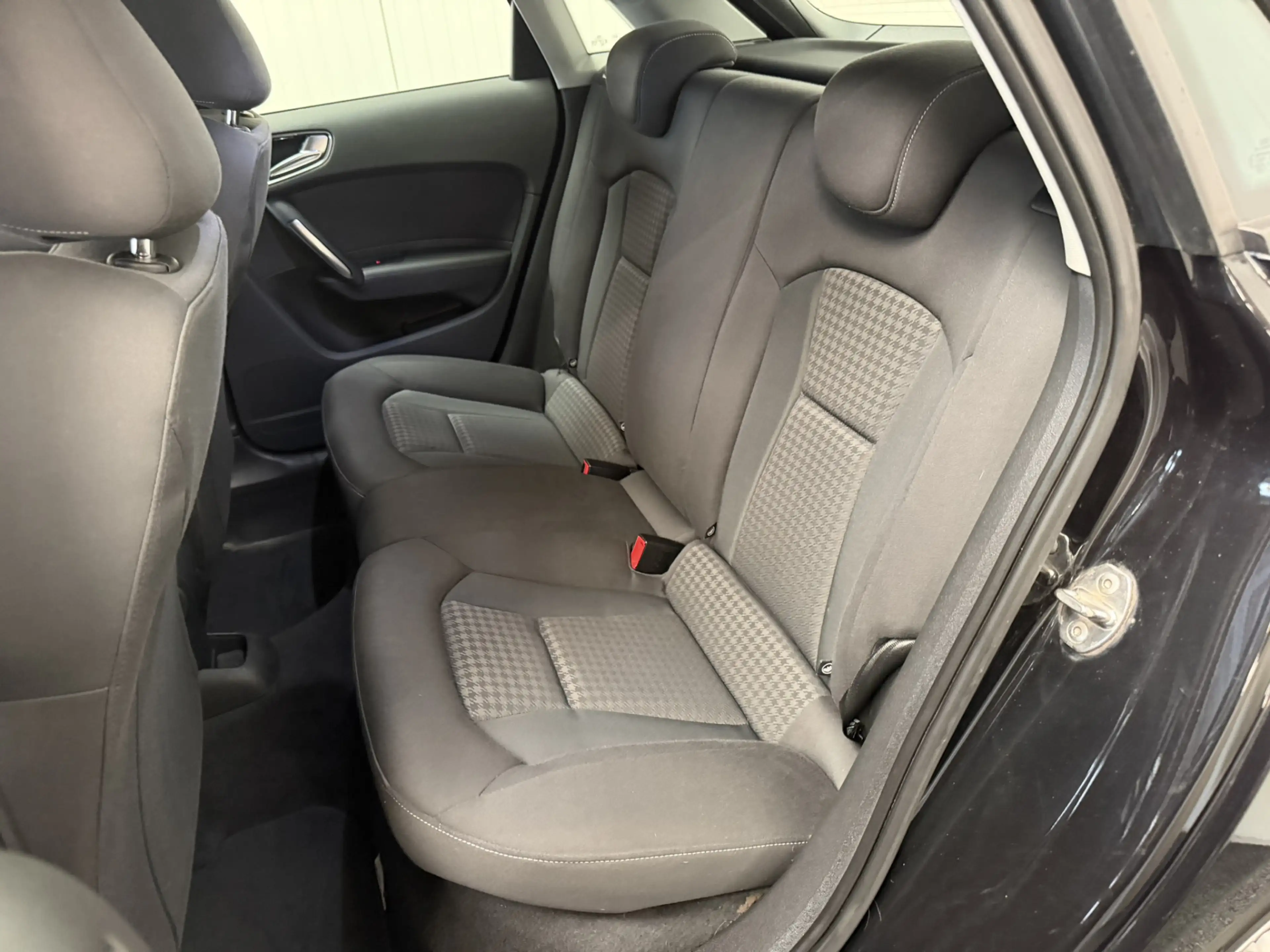 Audi A1 SPORTBACK 1.4 TFSI PROLINE S CRUISE CONTROL CLIMAT — photo 17