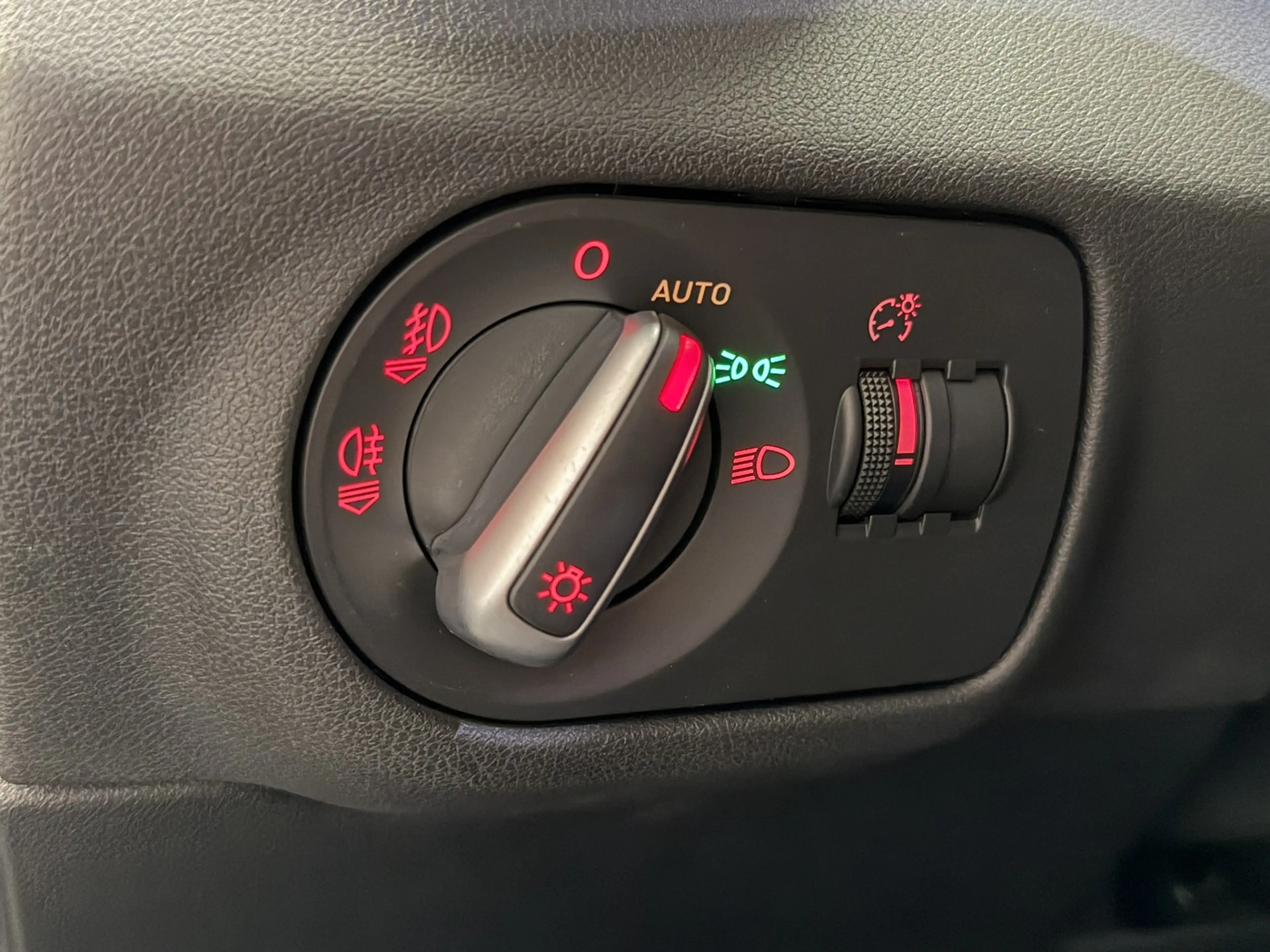 Audi A1 SPORTBACK 1.4 TFSI PROLINE S CRUISE CONTROL CLIMAT — photo 38