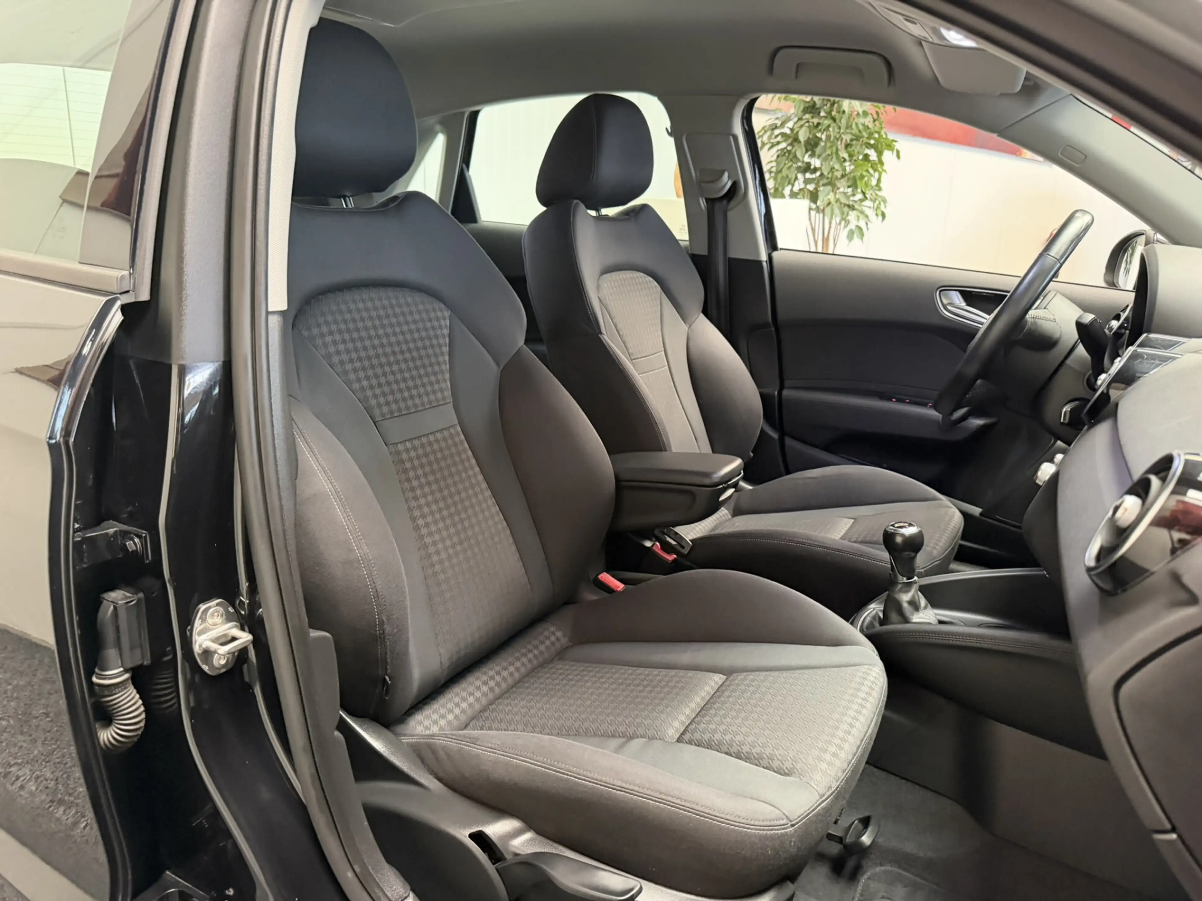 Audi A1 SPORTBACK 1.4 TFSI PROLINE S CRUISE CONTROL CLIMAT — photo 16