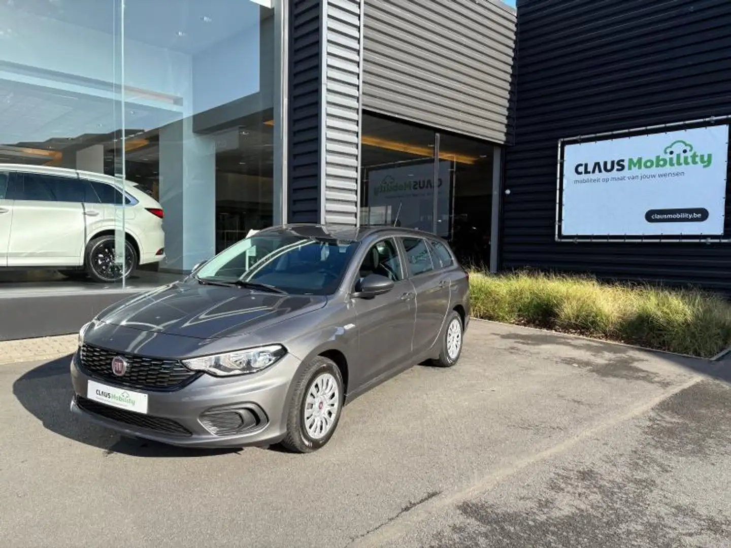 Fiat Tipo POP Gris - 2