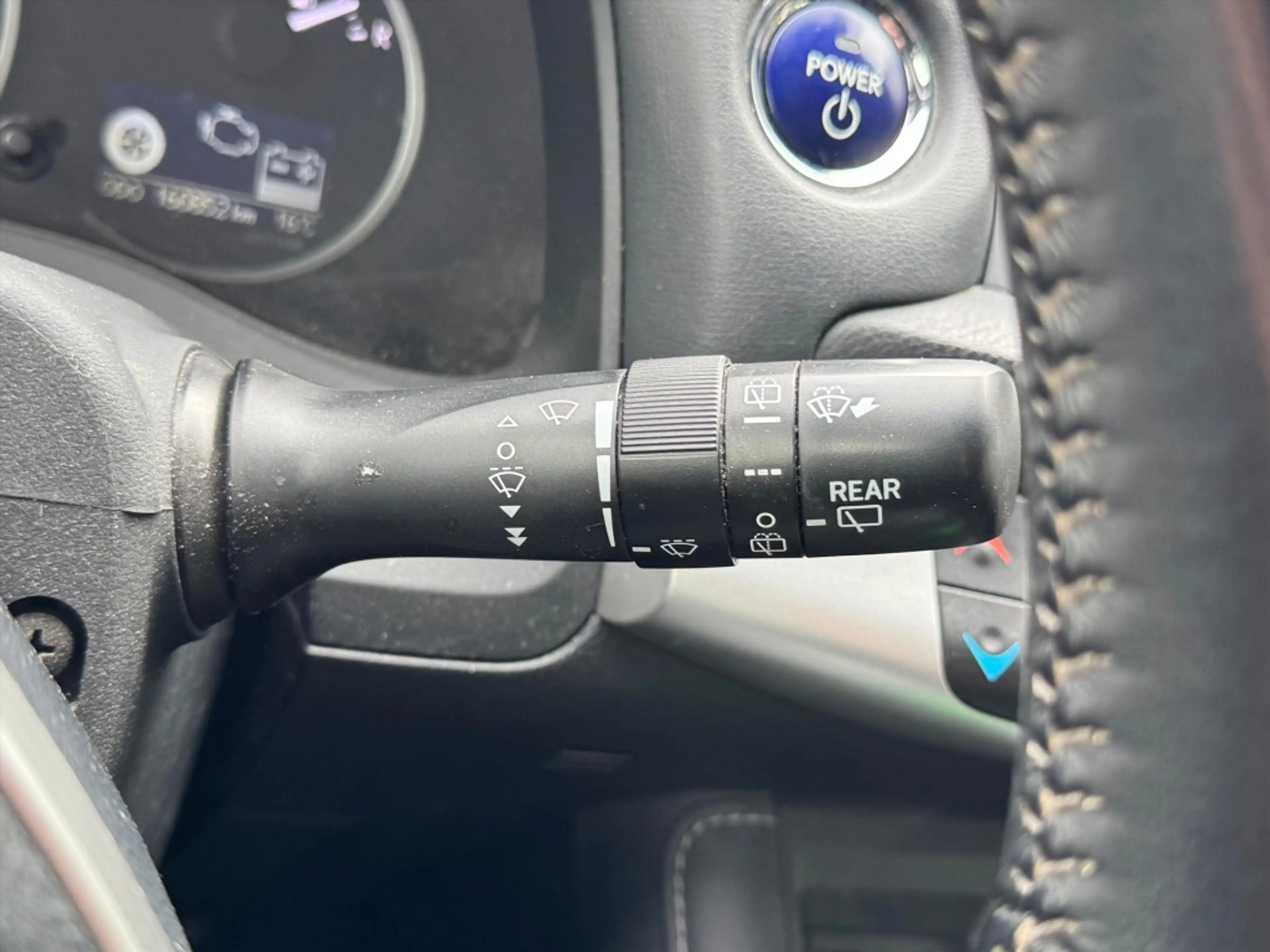 Lexus CT 200h | Parelmoer wit, Parkeersensoren voor + achter, St — photo 19