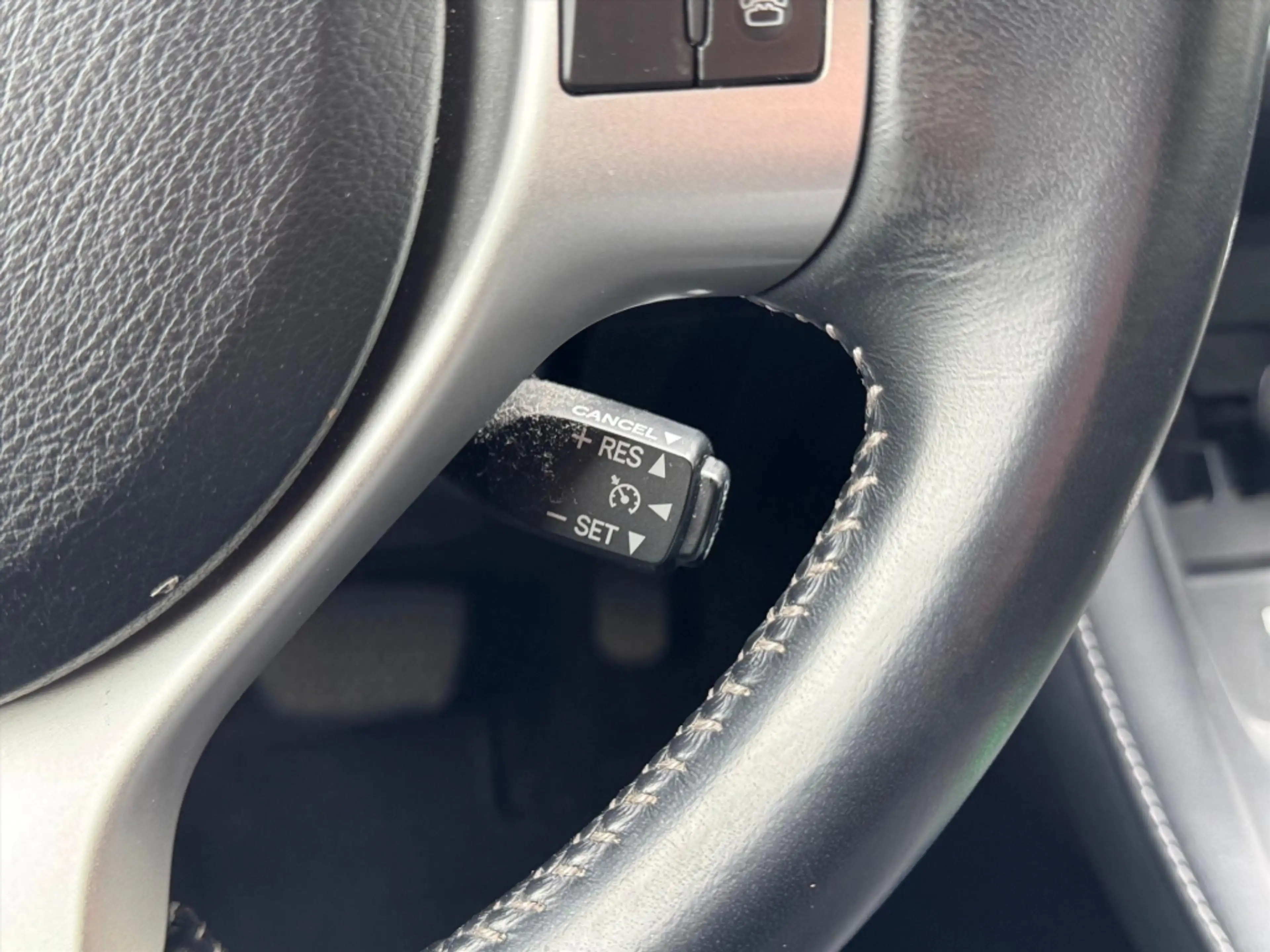 Lexus CT 200h | Parelmoer wit, Parkeersensoren voor + achter, St — photo 17