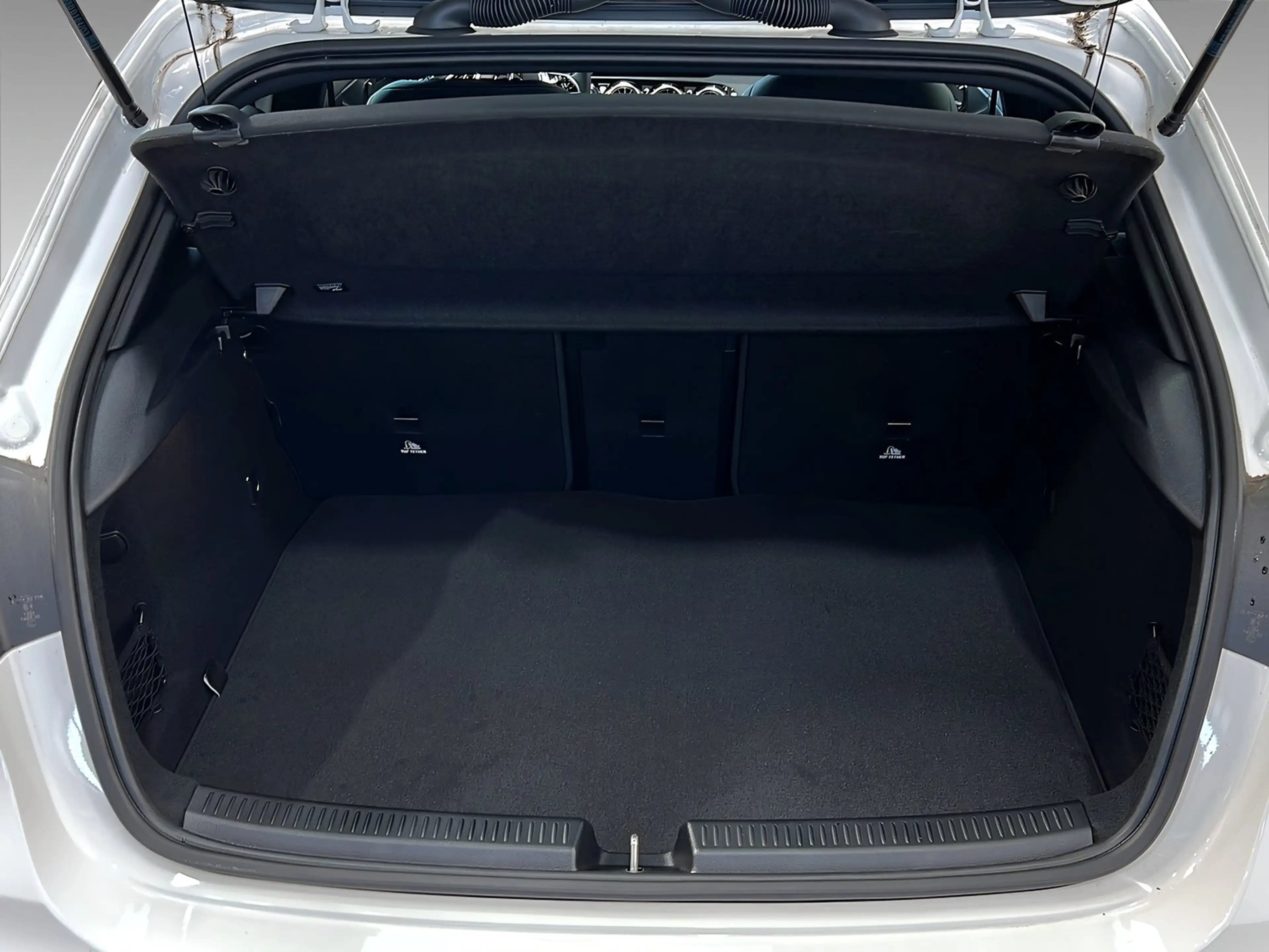Mercedes-Benz A 200 PROGRESSIVE+MULTI+NIGHT+Pano+Kamera+StHz — photo 6