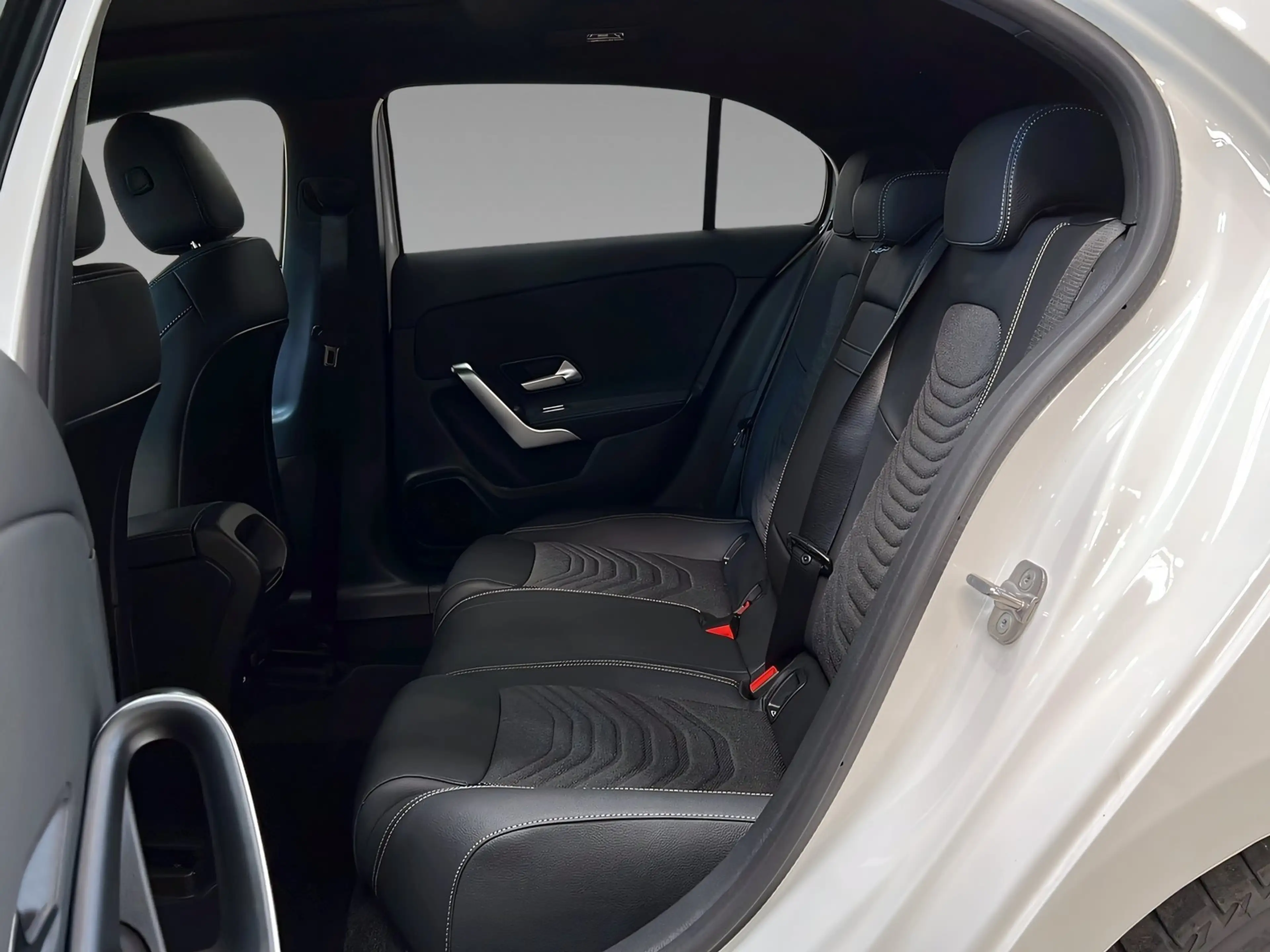 Mercedes-Benz A 200 PROGRESSIVE+MULTI+NIGHT+Pano+Kamera+StHz — photo 9