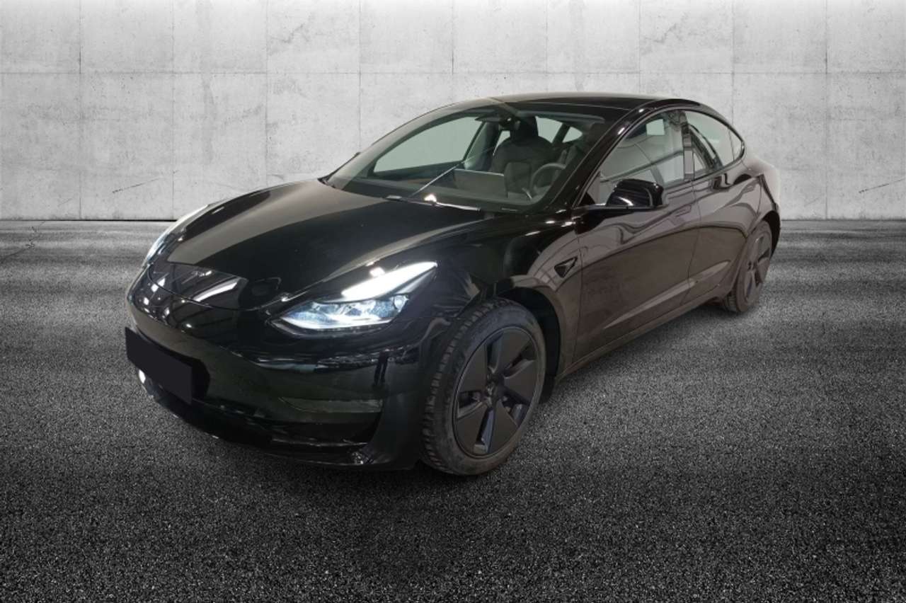Tesla Model 3 Long Range RWD