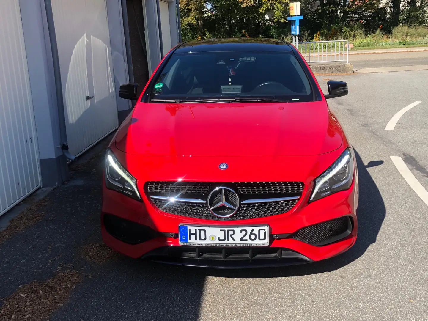 Mercedes-Benz CLA 180 Shooting Brake 7G-DCT AMG Line Rosso - 1