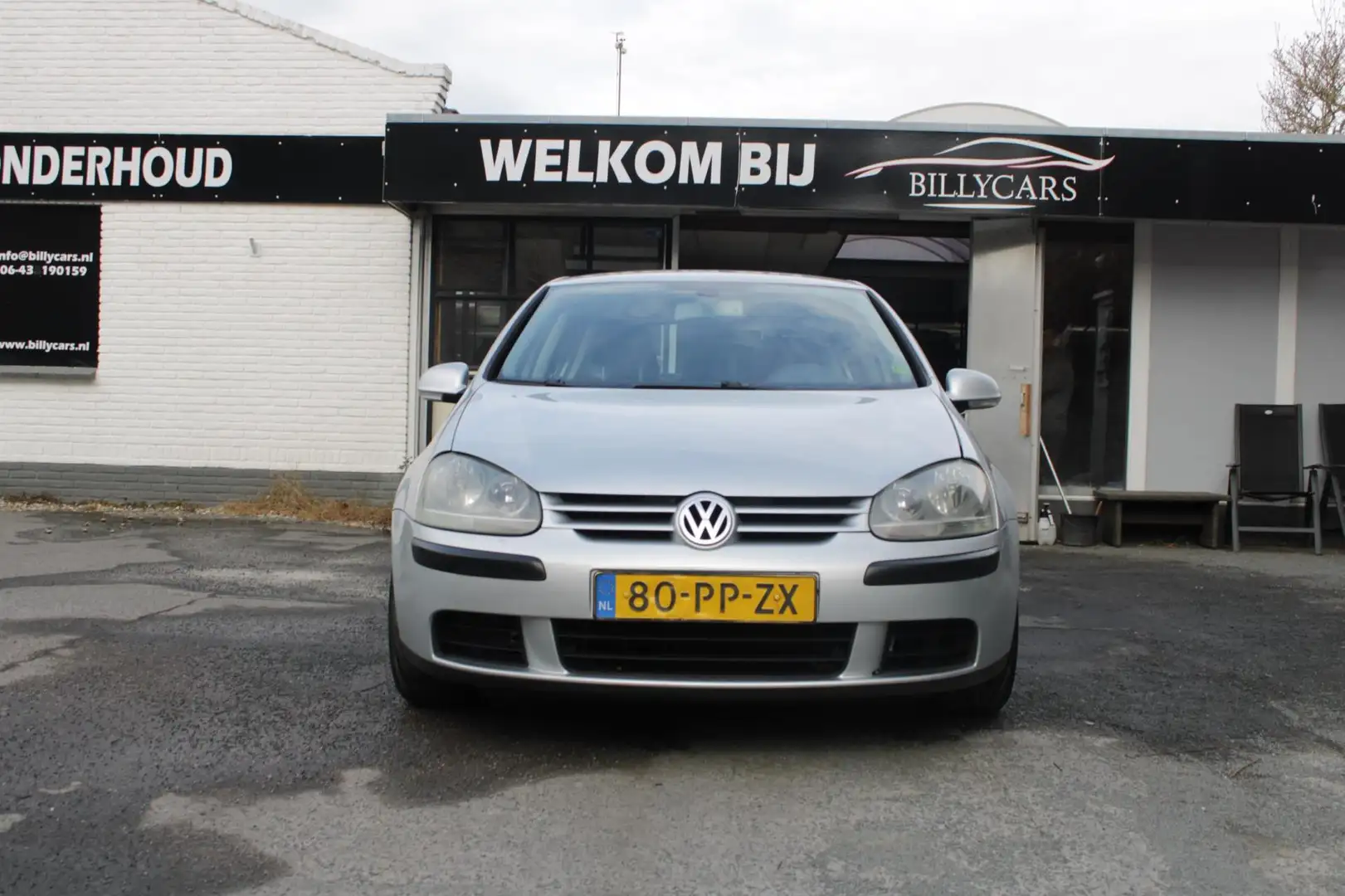 Volkswagen Golf 2.0 FSI Comfortline / Airco / Carplay / CruiseCont Gris - 2