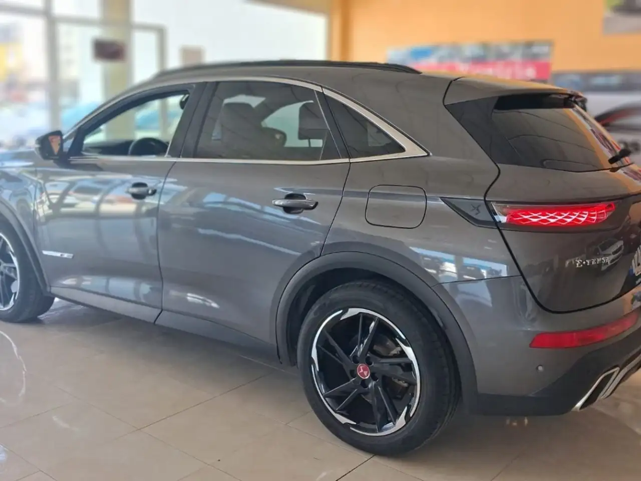 DS Automobiles DS 7 Crossback 2021