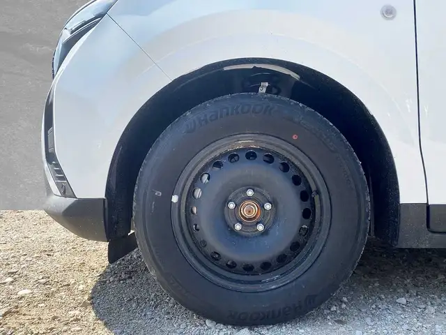 Ford E-Transit view 9