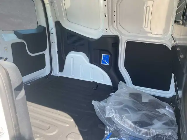 Ford E-Transit view 5