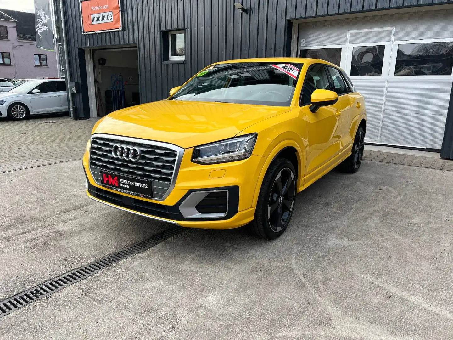 Audi Q2 1.6 TDI sport/LED/ACC/SHZ/Bluet./Leder/Navi Gelb - 1